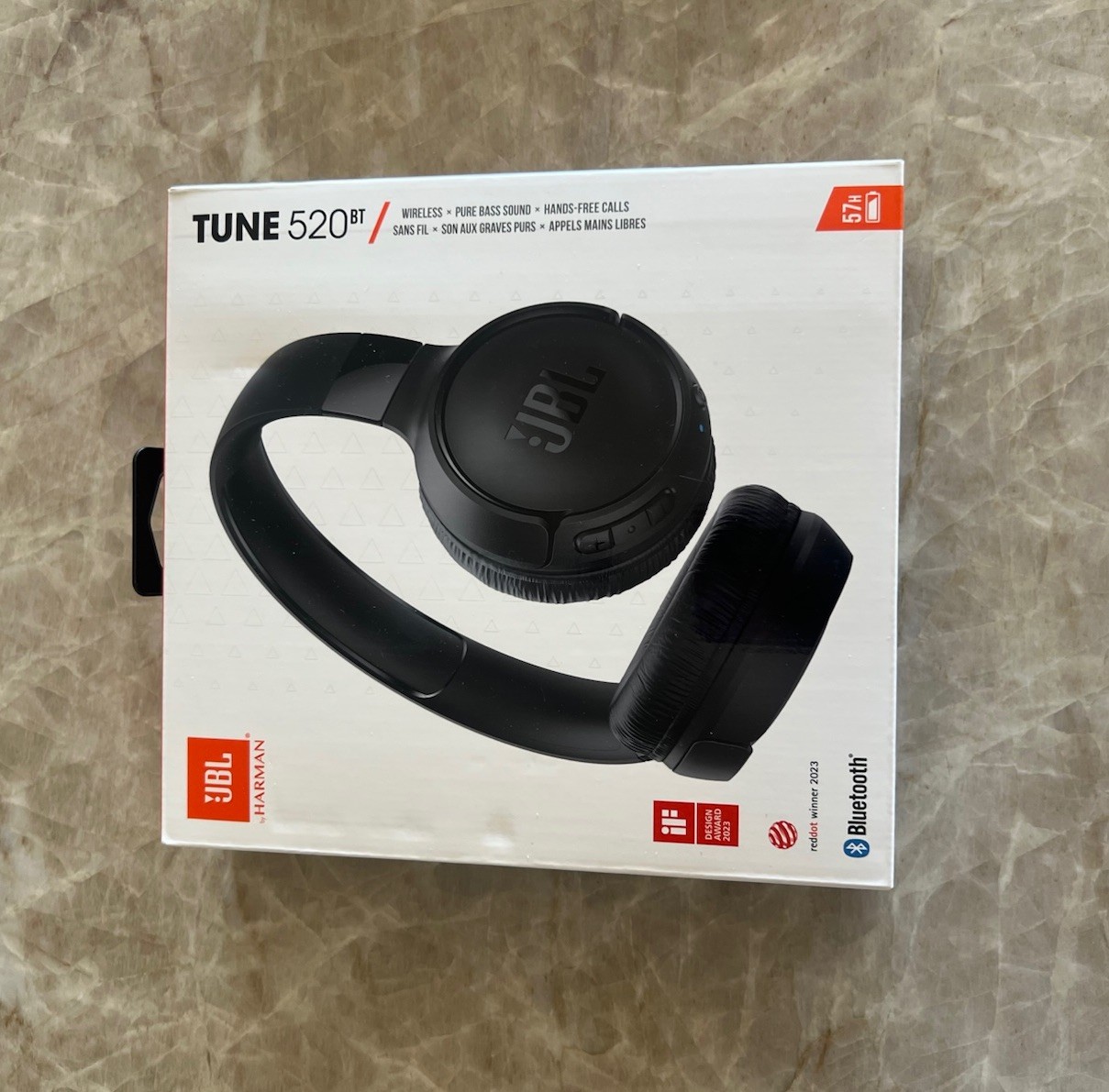 JBL JBLT520BTBLKAM Tune 520BT Headphones – Black. New Factory Sealed. ￼