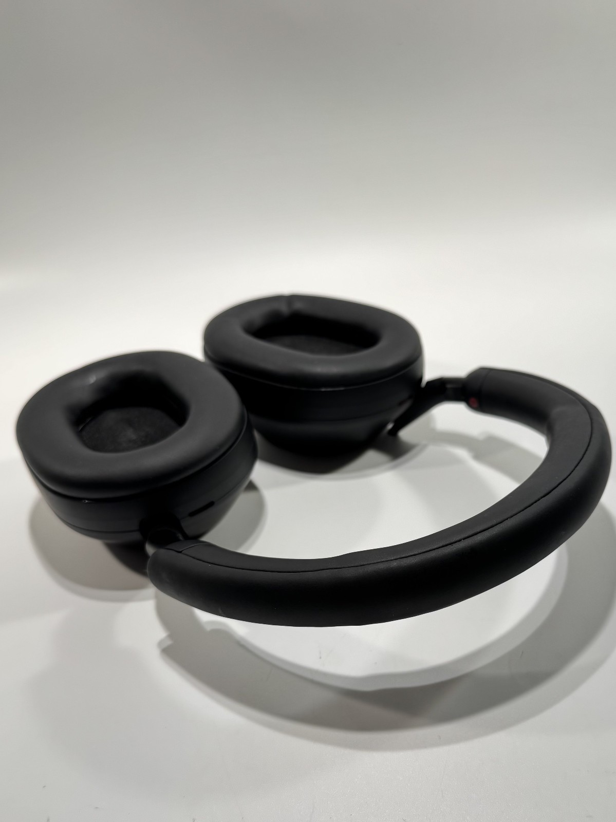 Sony WH-1000XM5 Wireless On-Ear Bluetooth Headphones Black YY2954