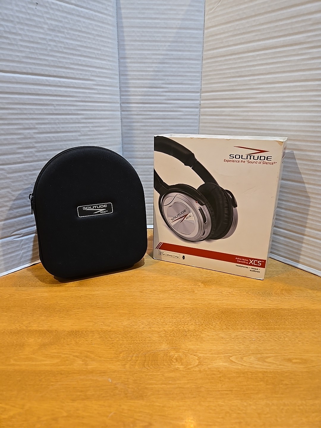 Solitude XCS Noise Cancelling Headphones & Carrying Case New Batteries Tested
