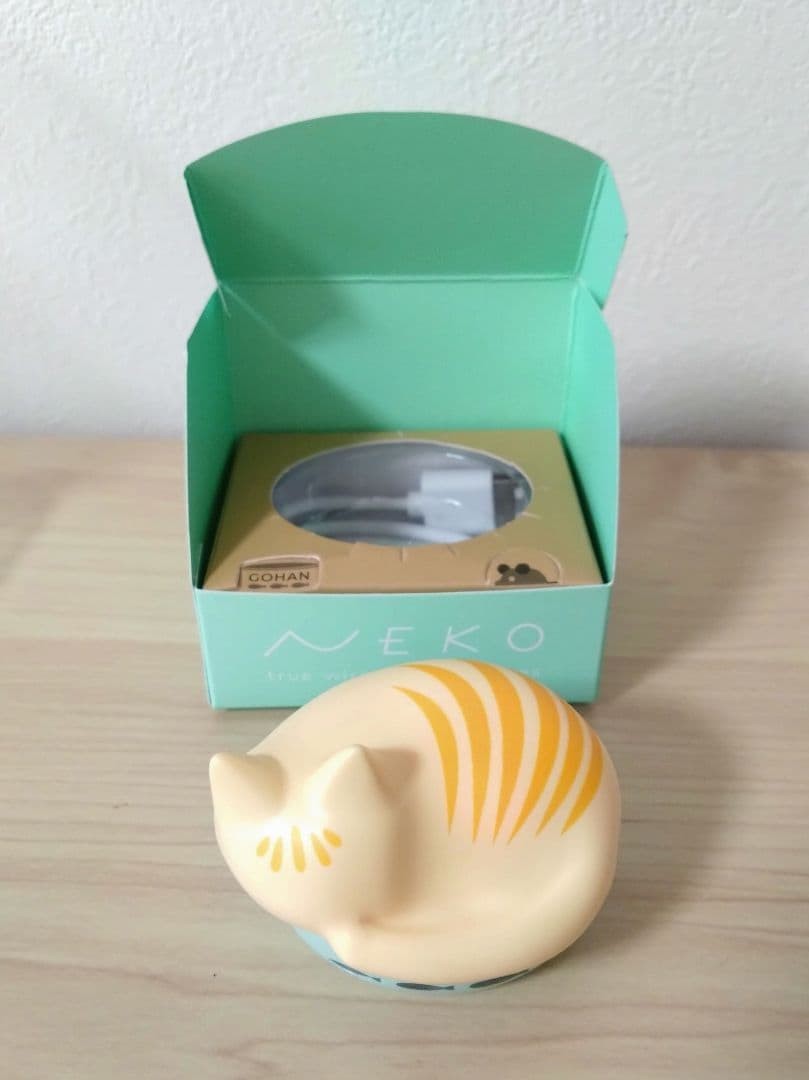 Radius NEKO True Wireless Bluetooth Earbuds Cat Charging Case USB Near Mint
