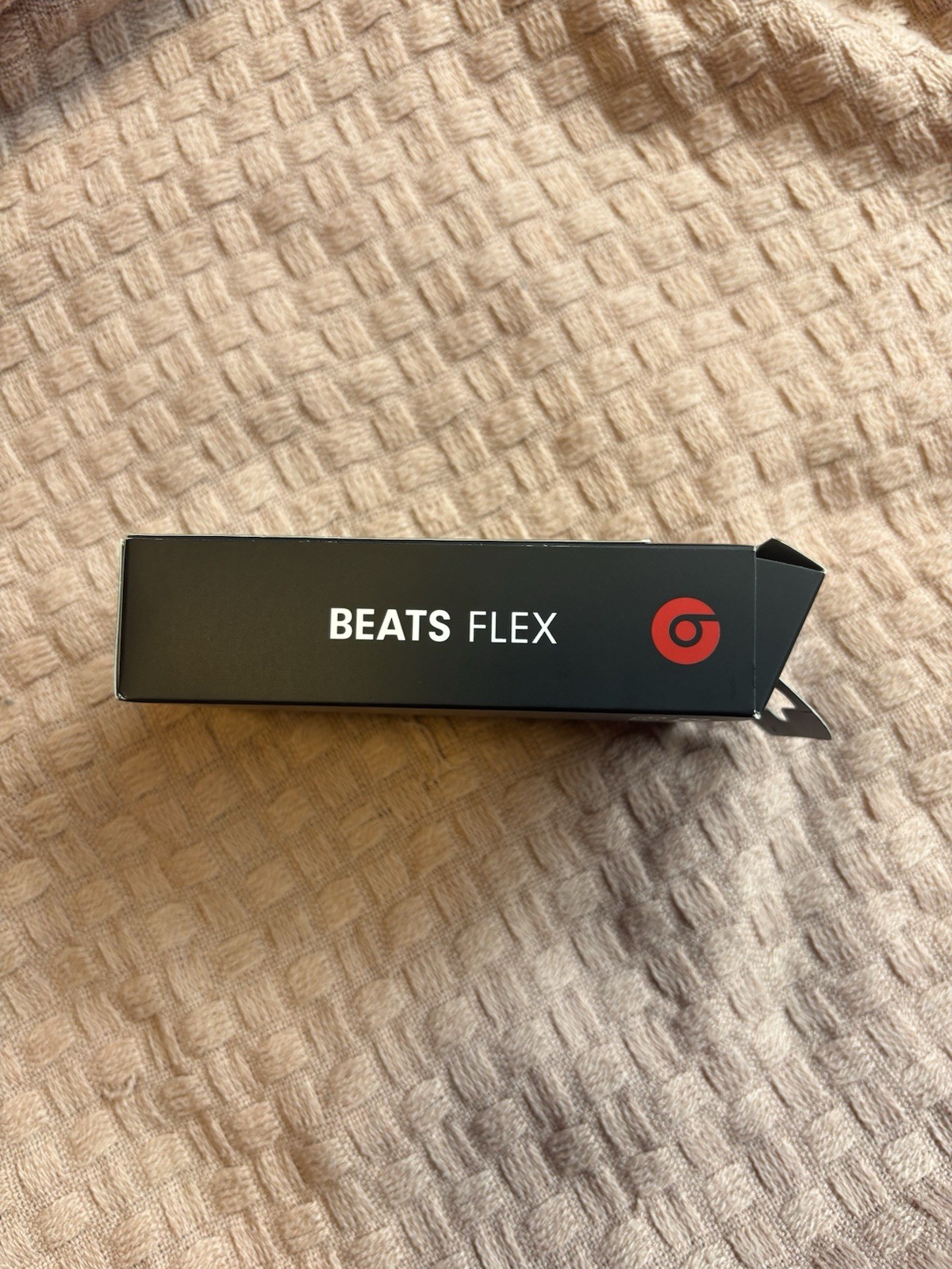 Beats by Dr. Dre Black Barely Used New Around Neck Headphones With Box And Cable