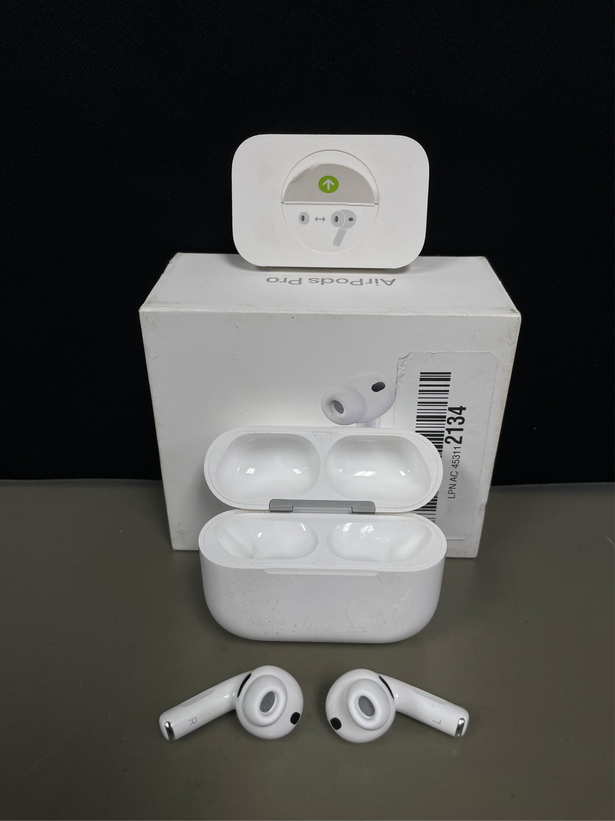 Apple AirPods Pro 3 16