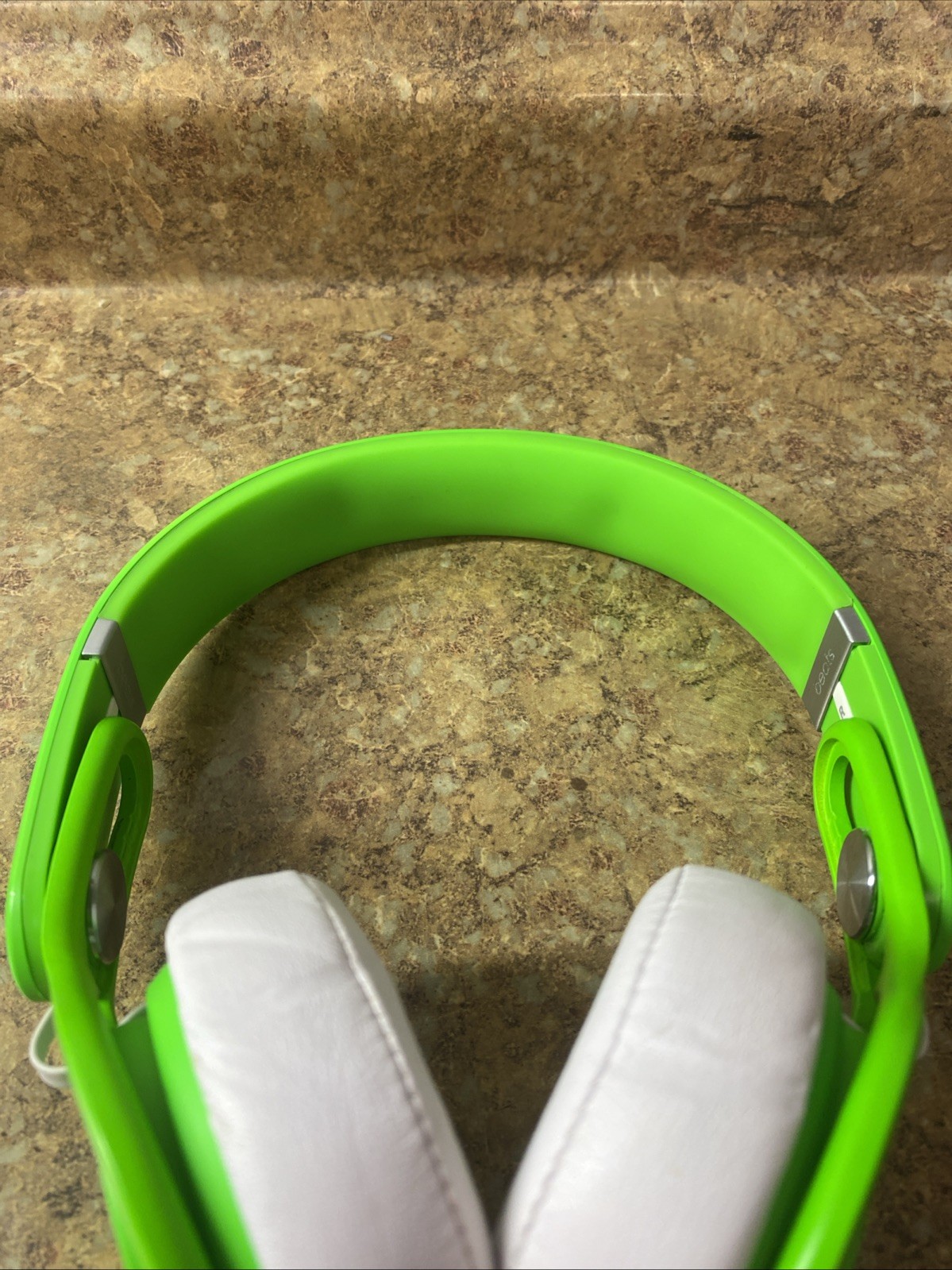 Beats by Dr. Dre Mixr Headband Headphones (Green) Pre-owned Free Shipping