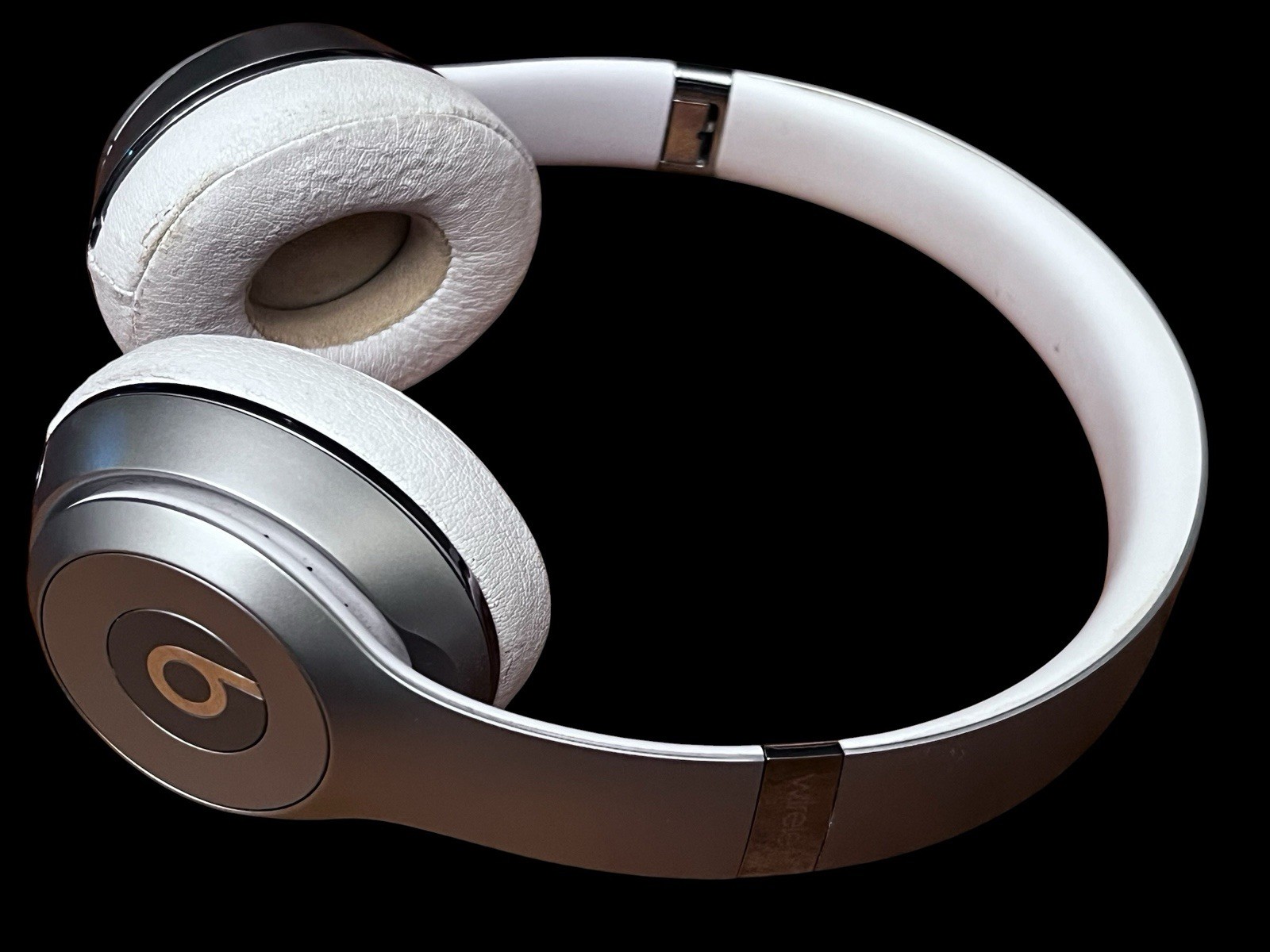 beats solo 3 wireless headphones white