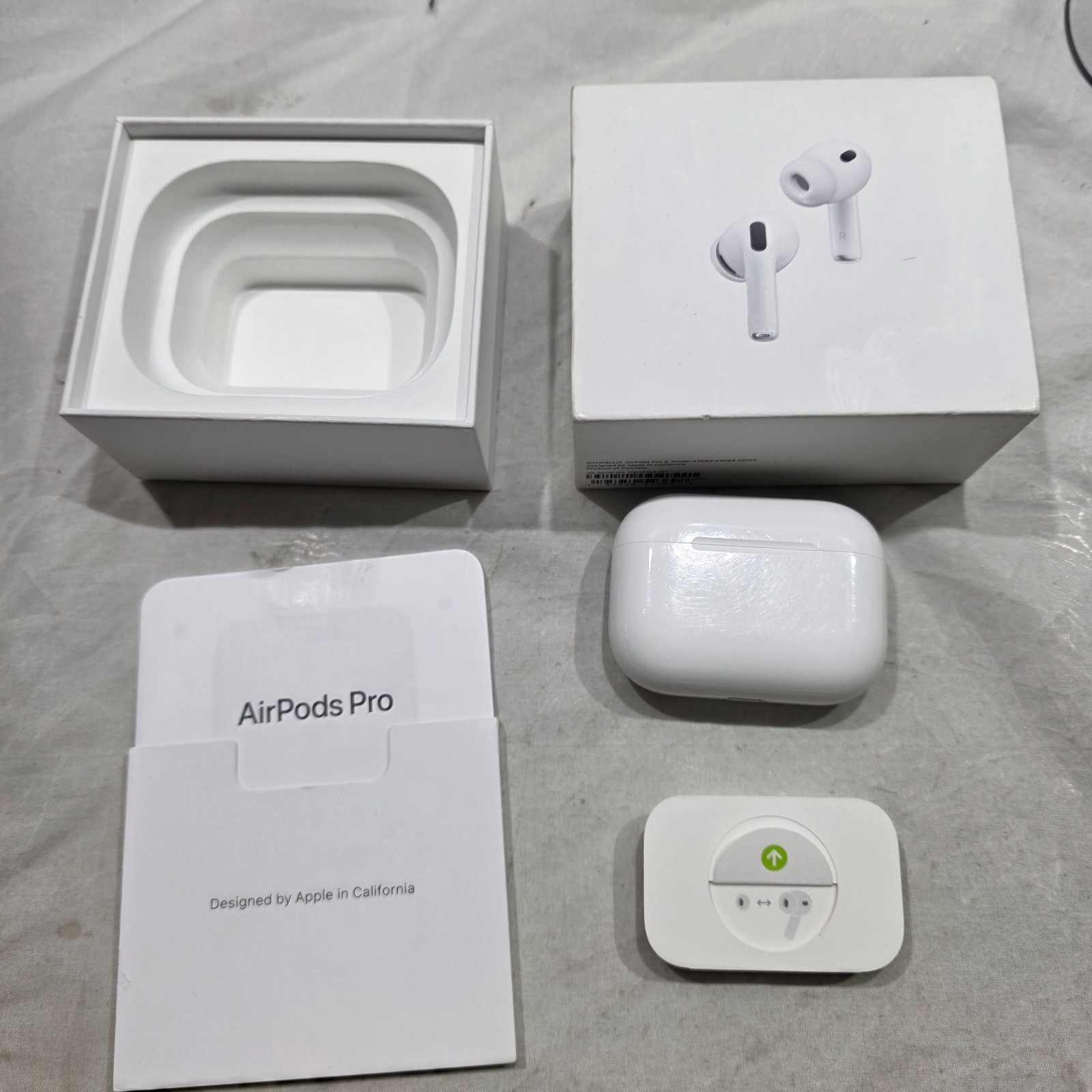 Apple AirPods Pro 3rd Generation Wireless In-Ear Headset – Warranty Oct 2026