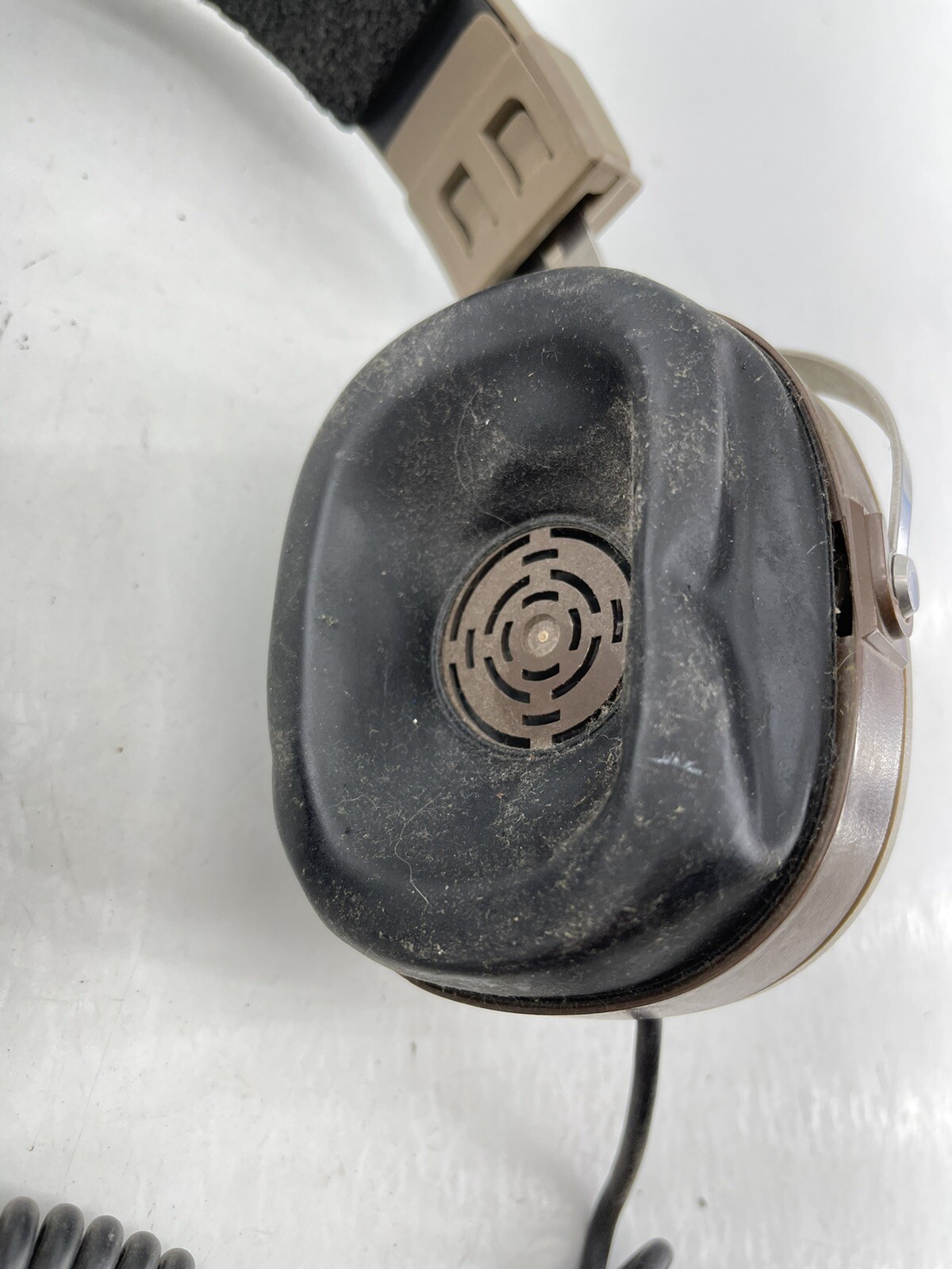 Vintage Radio Shack Realistic PRO 20 Headband Over Ear Headphones