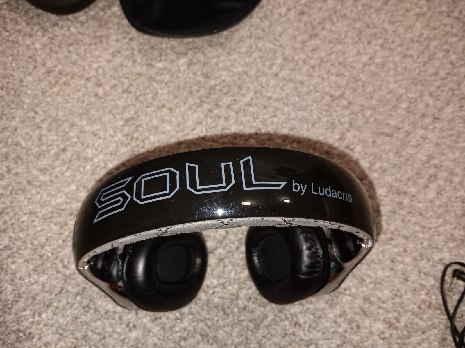 SOUL by Ludacris SL150 On-Ear wired chrome Headphones