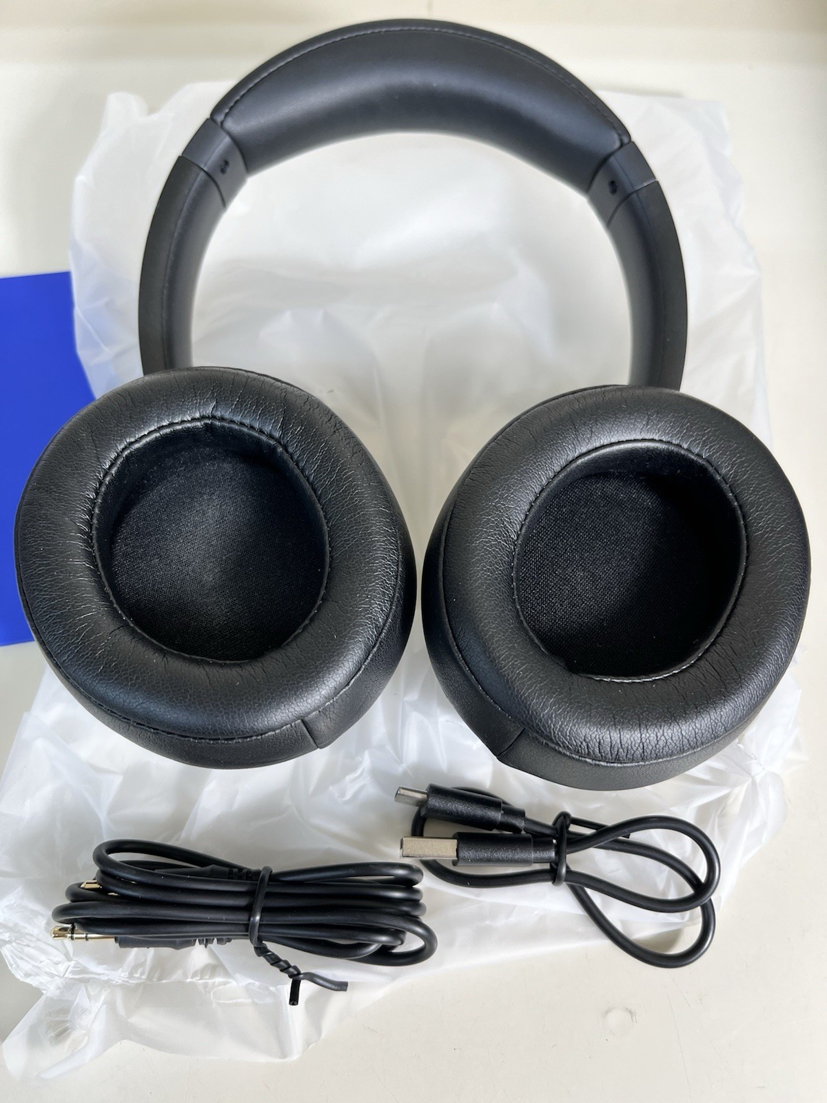 Raycon Everyday Over‑Ear Headphones RBH820‑BLA– Bluetooth ANC