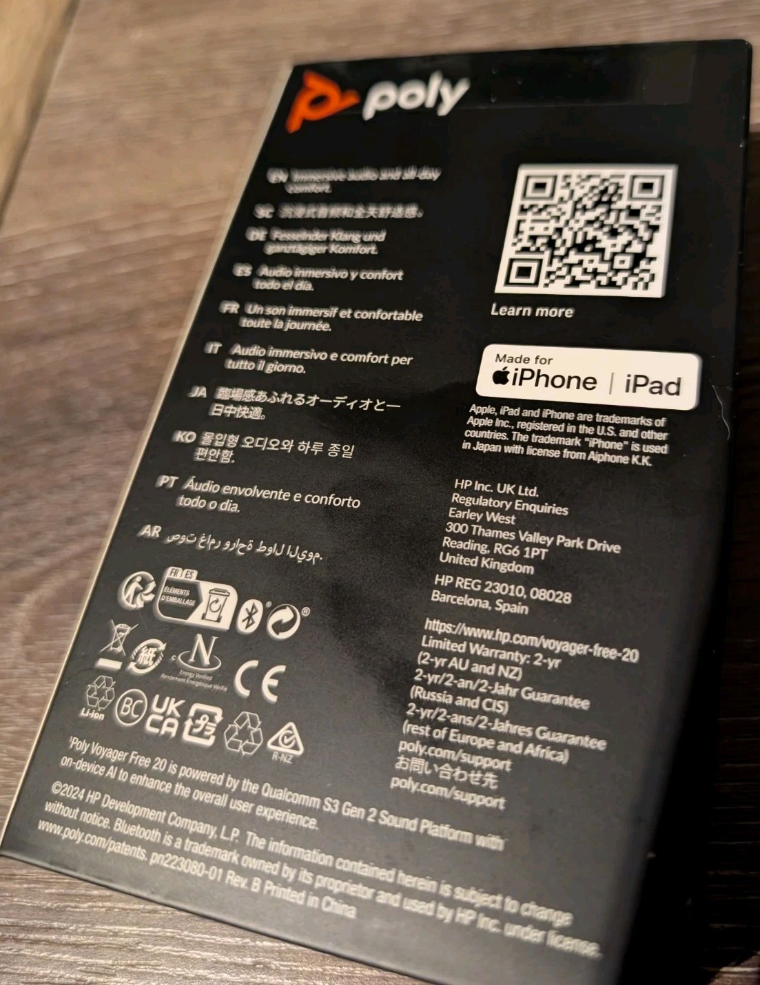 Poly Voyager Free 20 Black Earbuds +Basic Charge Case