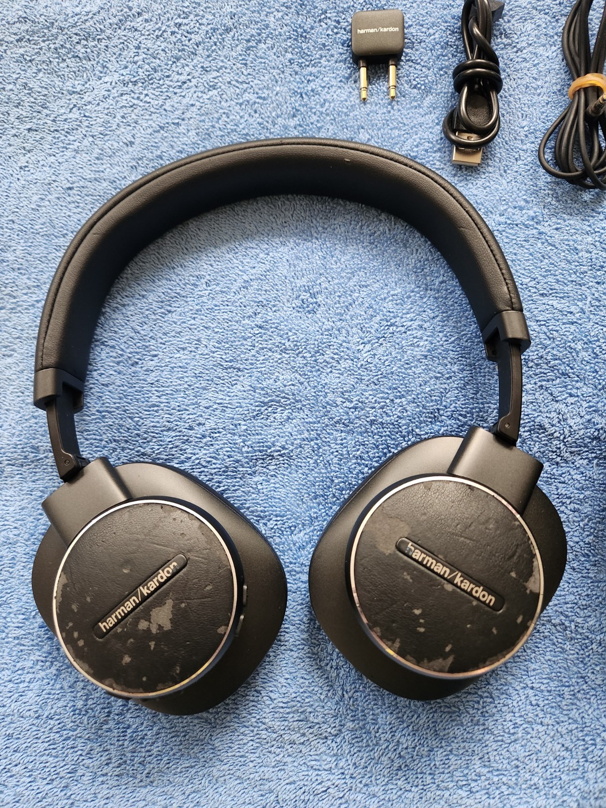 Harman Kardon FLY ANC Wireless Headphones Bluetooth Noise Canceling – Case
