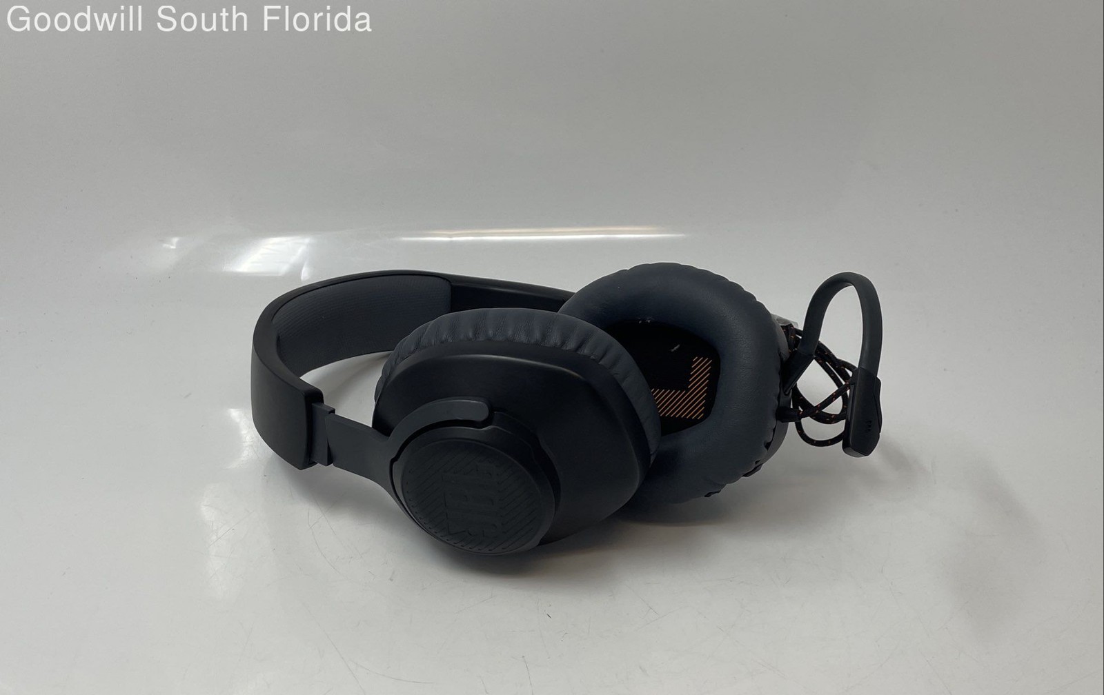 JBL Quantum 100 Black Wired Over-Ear Microphone Headphone Not Tested