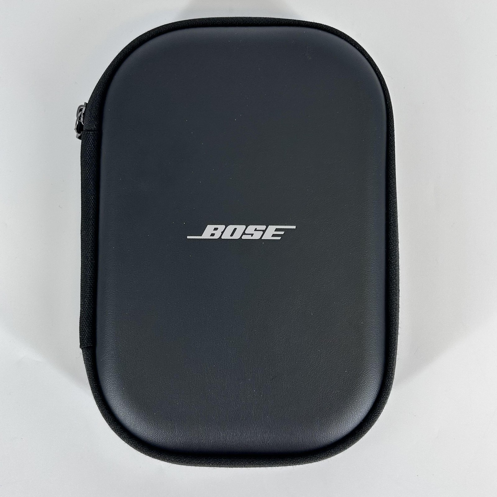 Bose QuietComfort Headphones Beige w/ Case/Charger – Very Good Condition