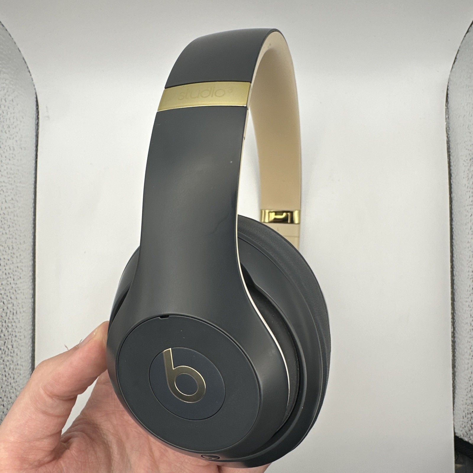 Beats by Dr. Dre Studio3 Bluetooth On Ear Wireless Headphones – Shadow Gray