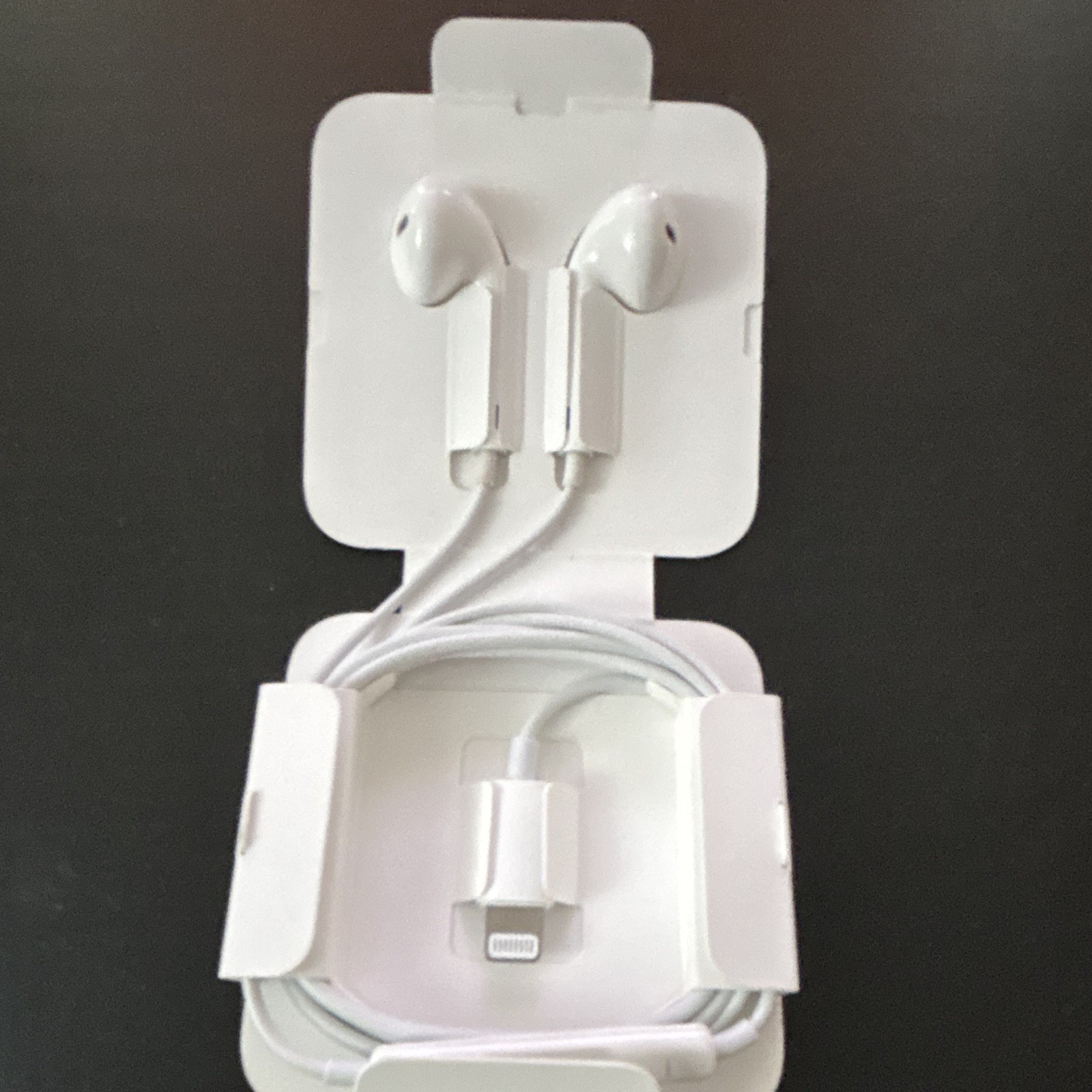 Apple EarPods Lightning In-Ear Earbuds w/ Mic White 1.2m Cable