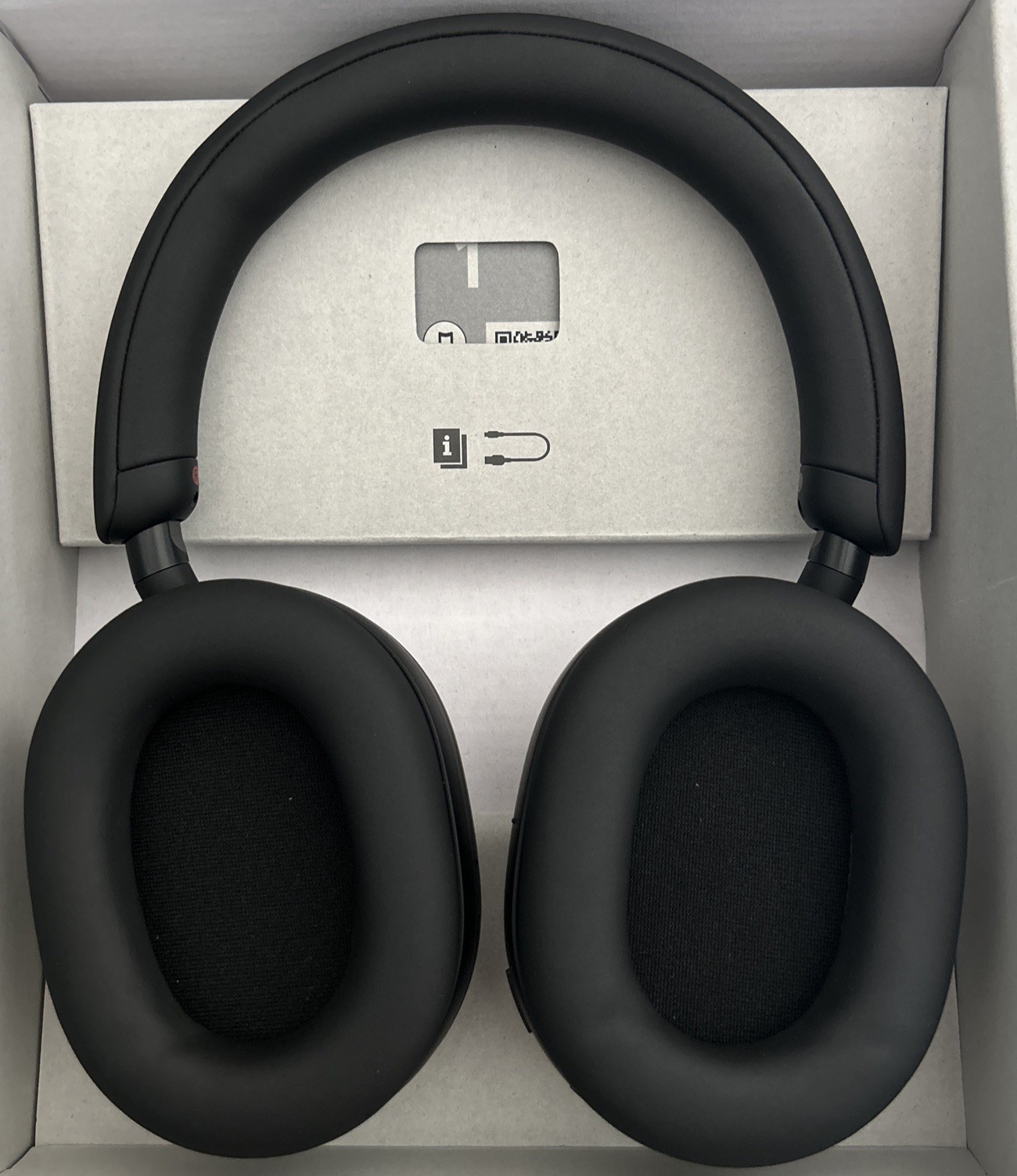 Sony WH1000XM5 SA Wireless Noise-Cancelling Over-the-Ear Headphones – Black VG