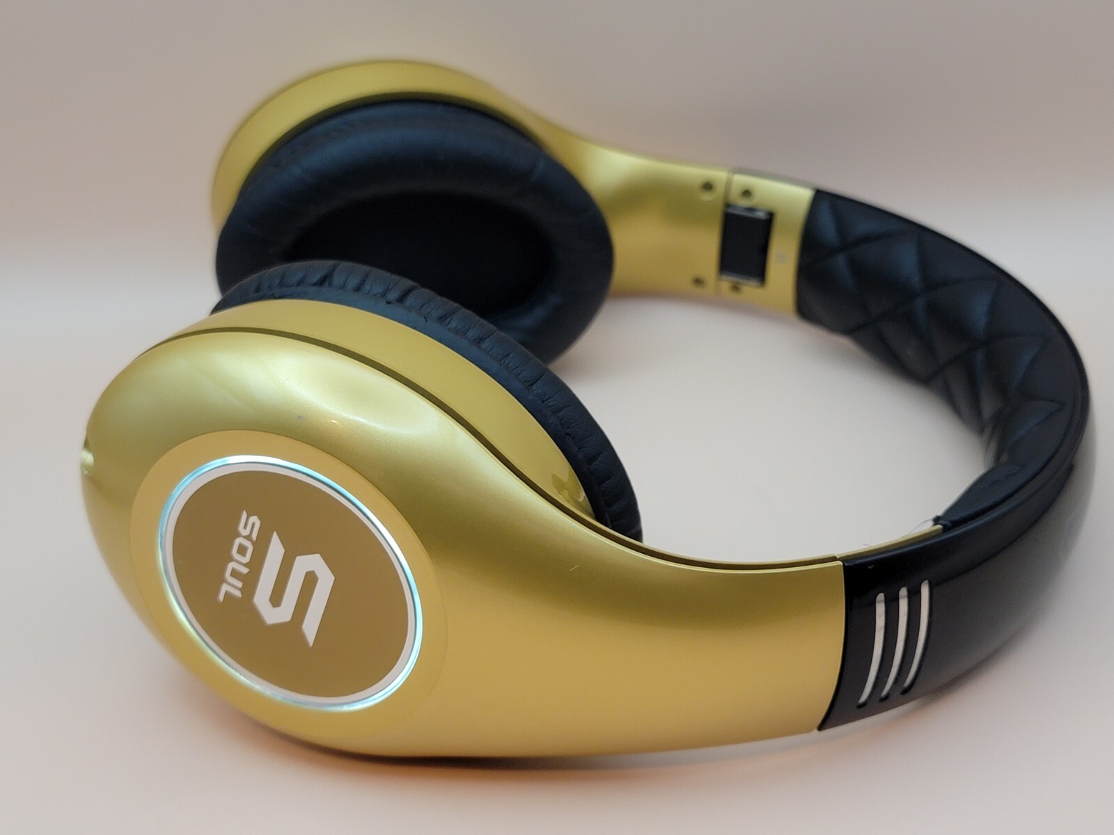 Soul by Ludacris SL300 Hi-Definition Headphones – Gold/Black [Tested] (No Cable)