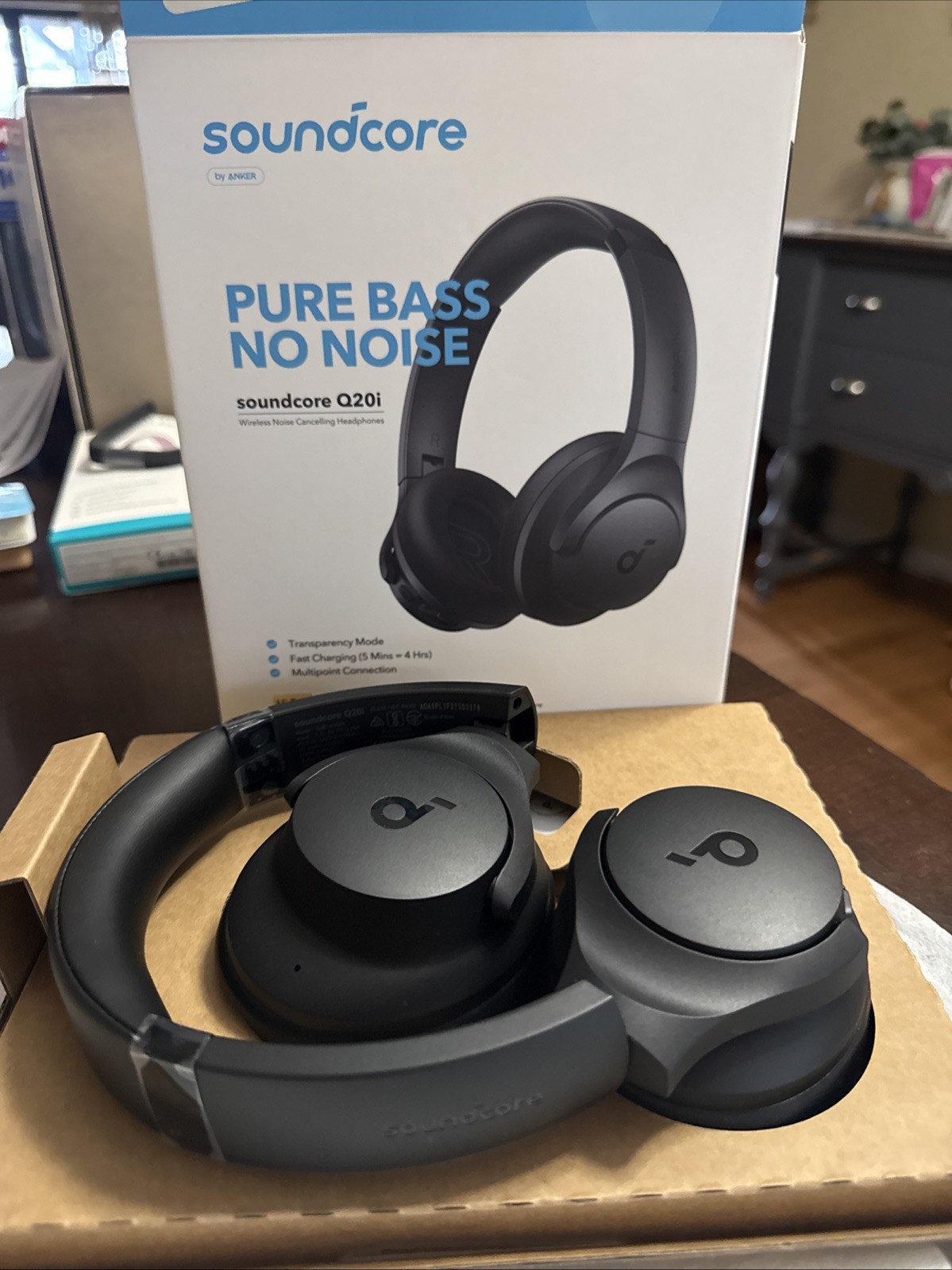 Soundcore by Anker Q20i Hybrid Active Noise Cancelling Headphones, Big Bass