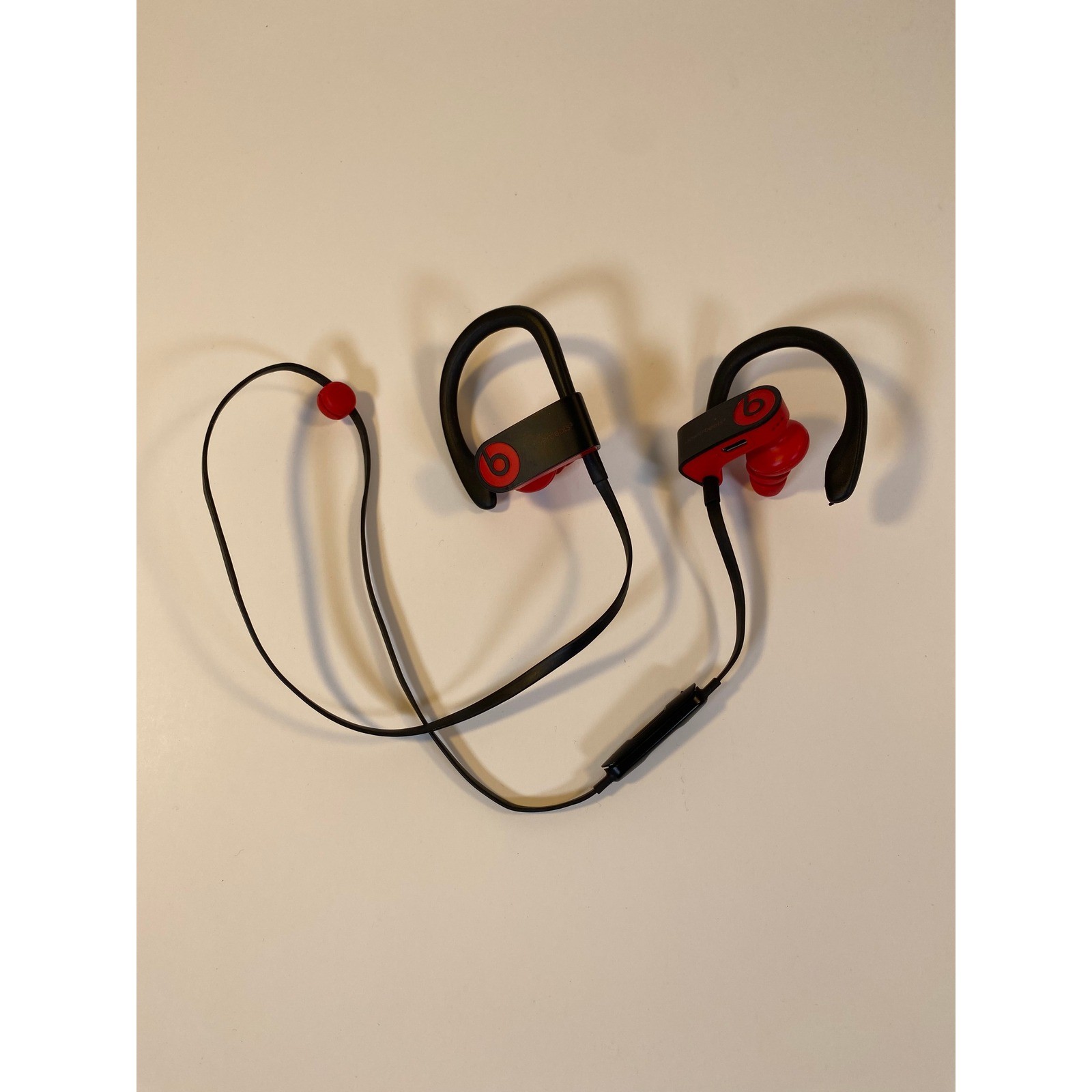 Beats by Dre Powerbeats3 Wireless Earphones Black Red In-Ear Sport Headphones
