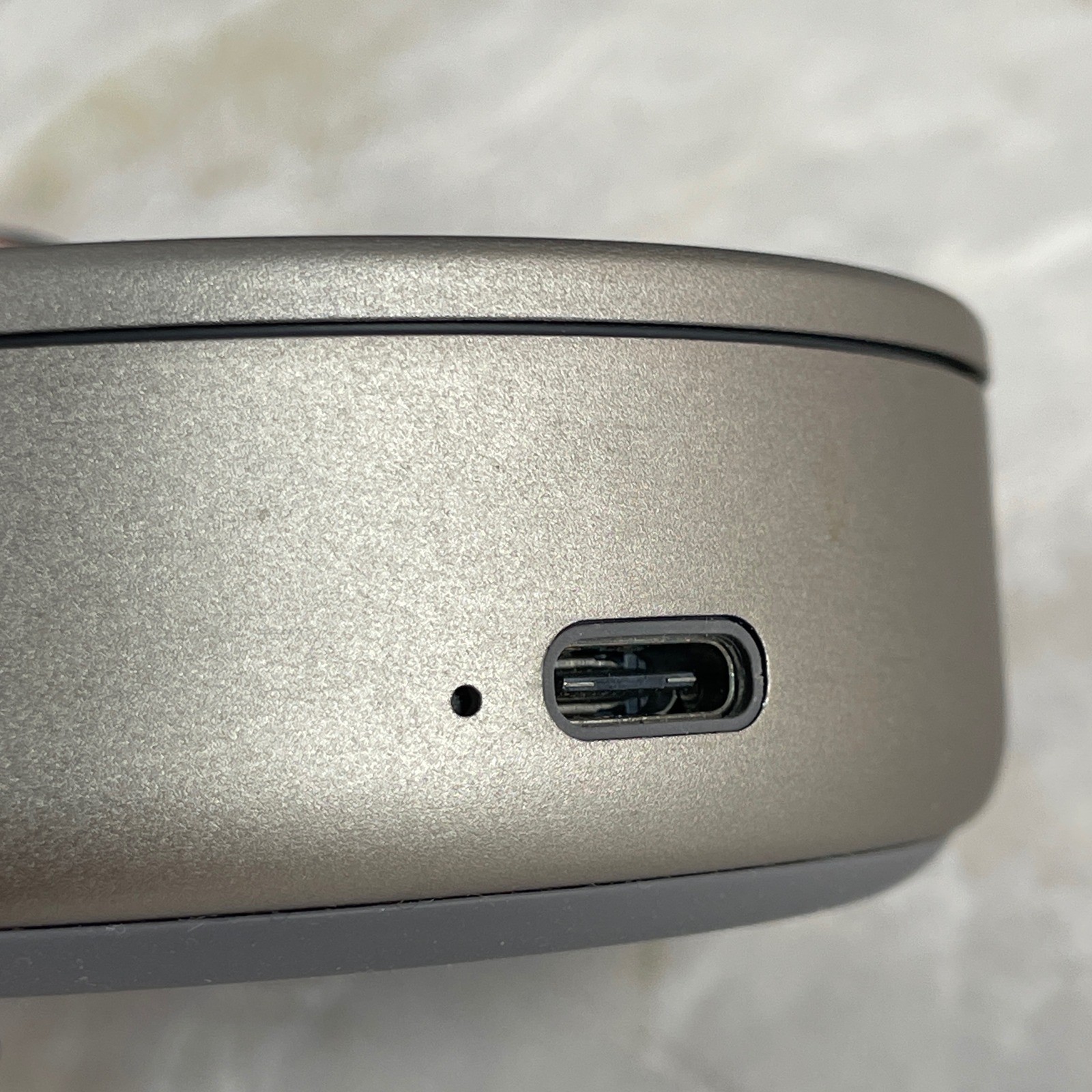 Bose Sleepbuds II Noise Masking In-Ear Headphones with Charging Case Silver