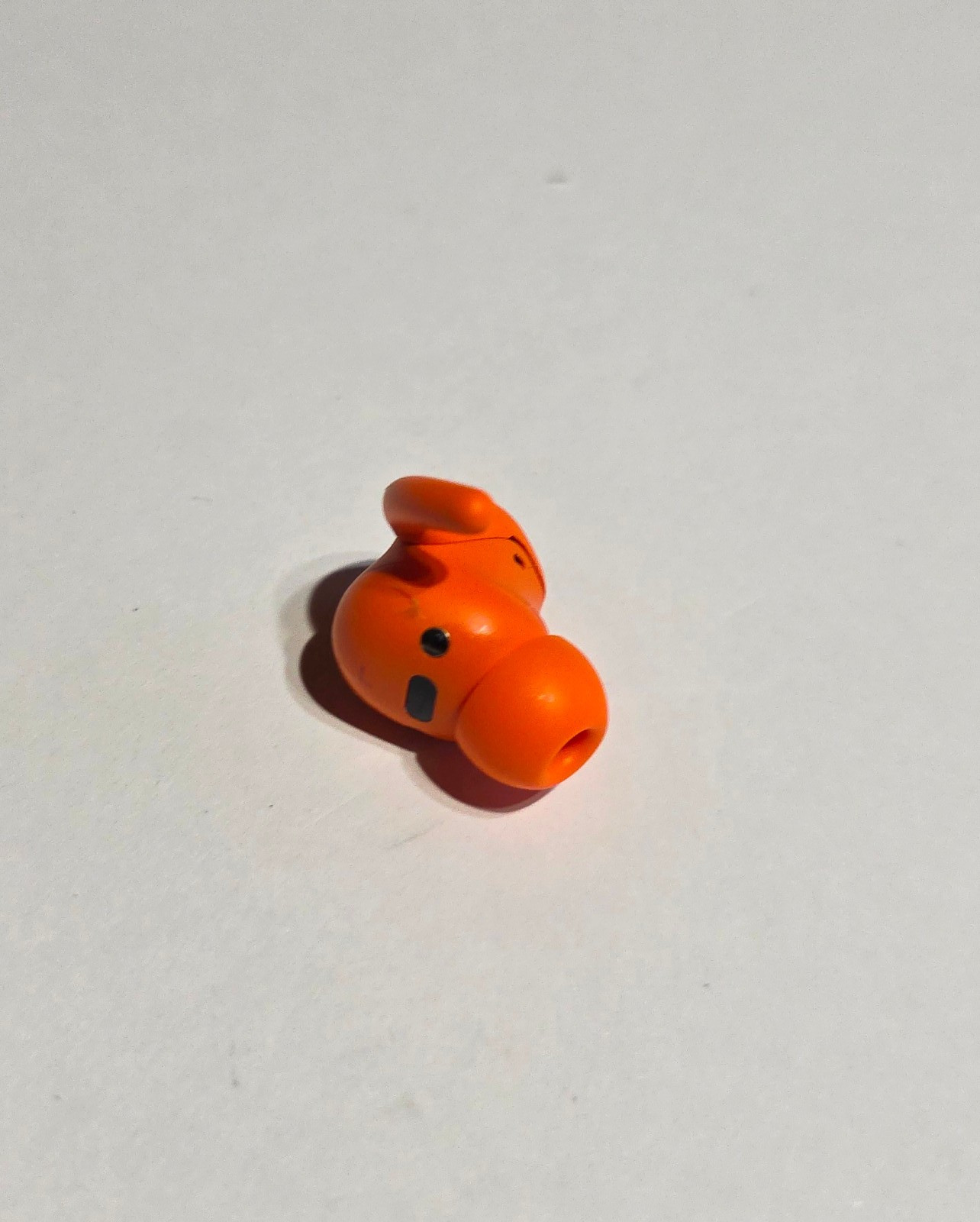 Unused Original Spark Orange Powerbeats Fit Wireless LEFT SIDE Earbud ME2M4LL/A