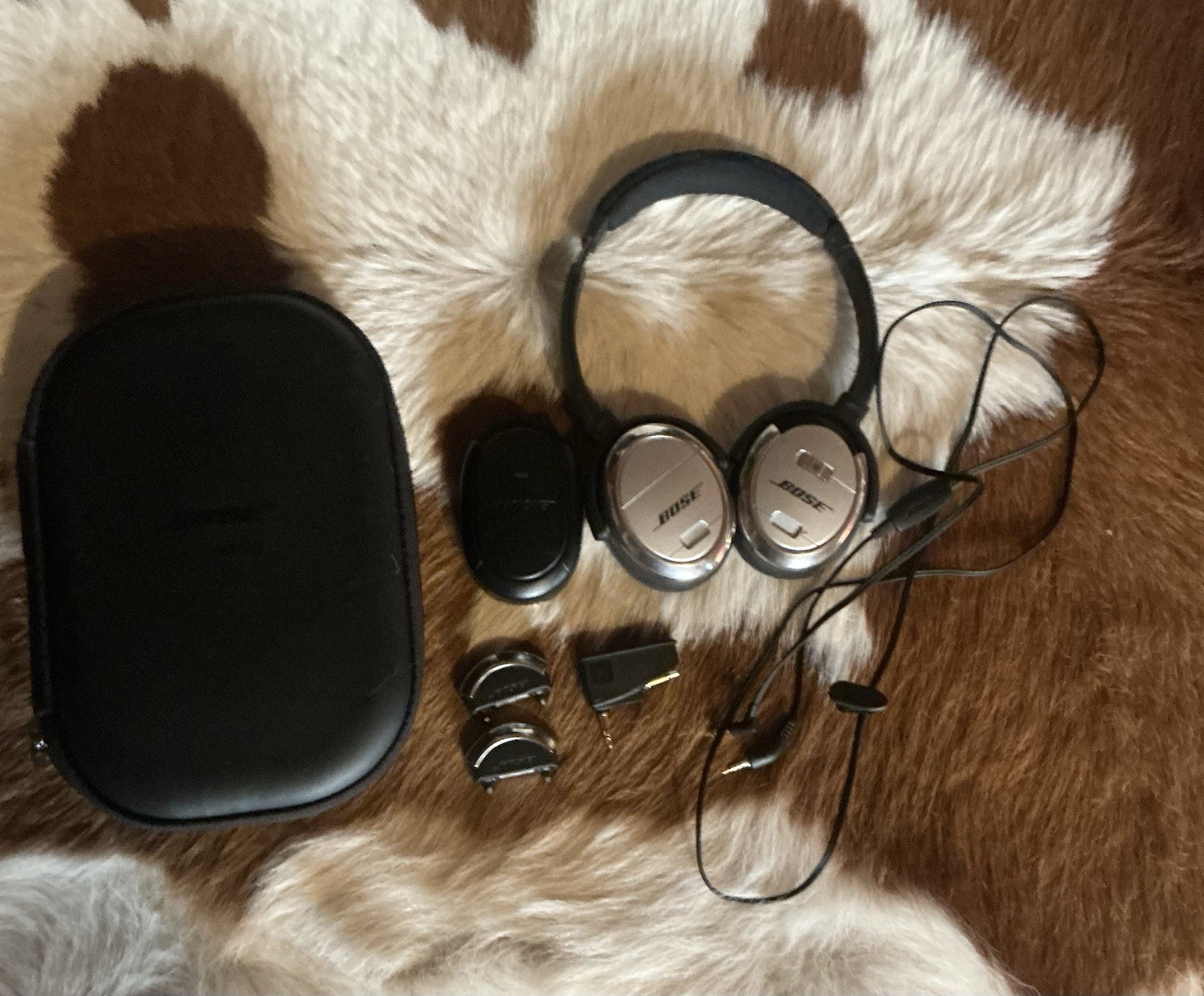 Bose QuietComfort 3 QC3 Noise-Cancelling Headphones, Black and Silver