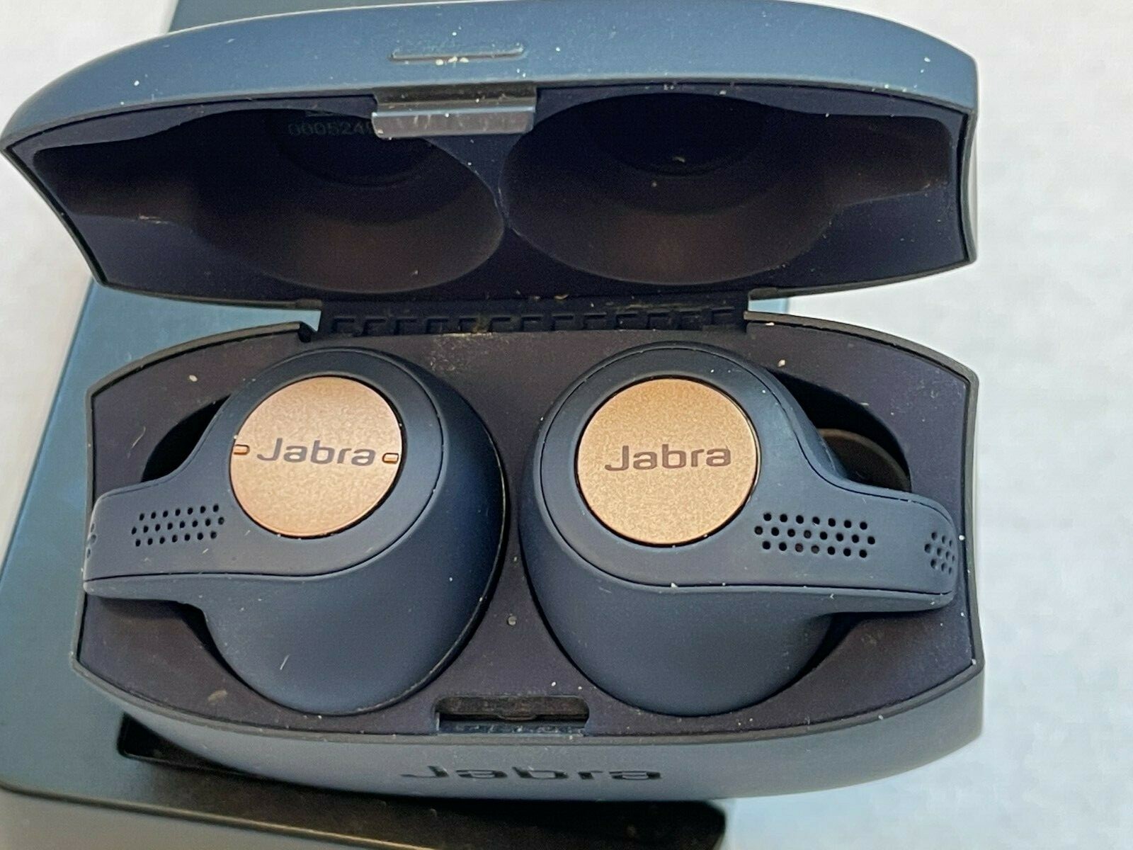 Jabra Elite Active 65t Wireless Earbuds Blue Copper-NOT WORKING & FOR PARTS ONLY