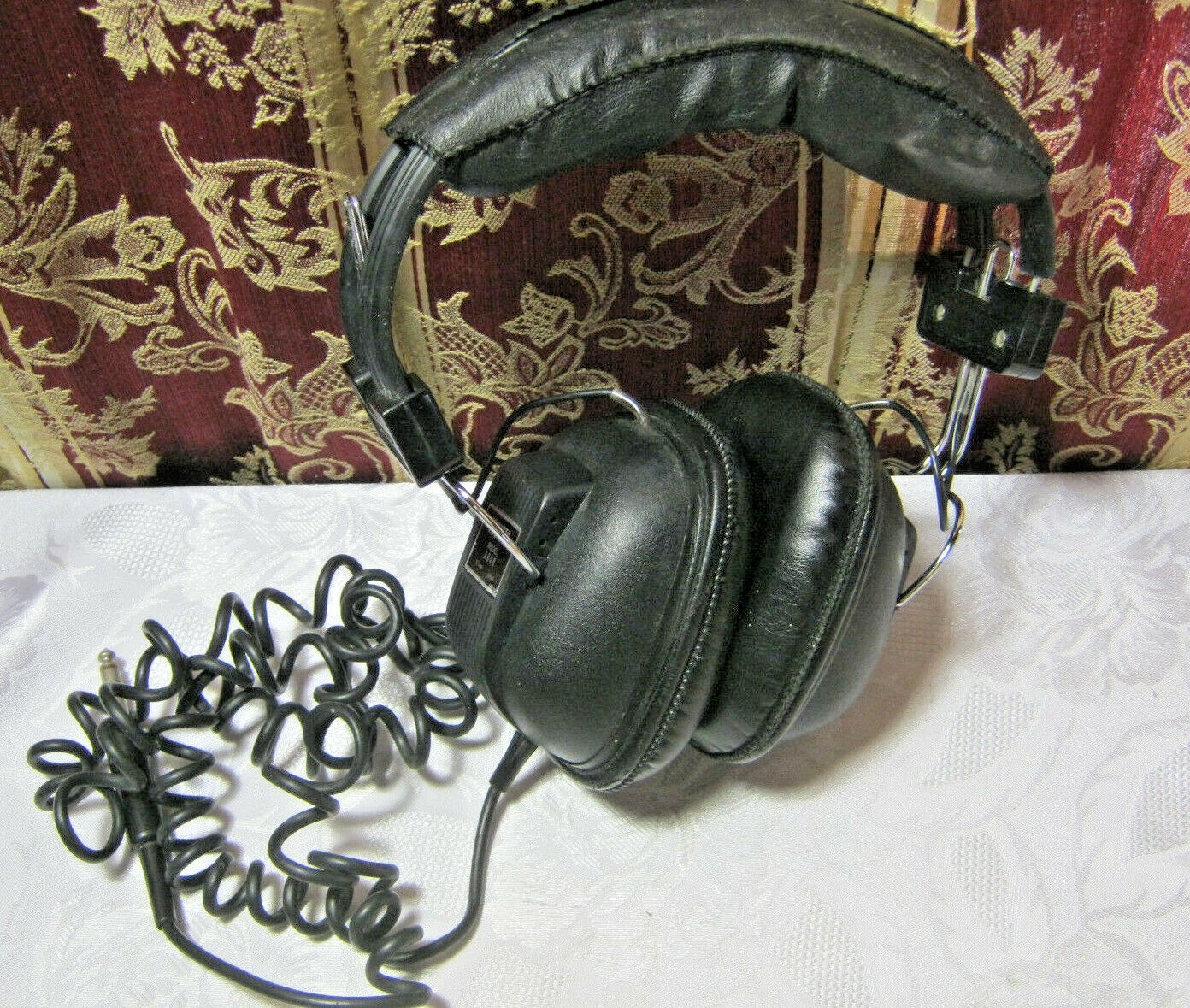 INVICTA 3000 JAPAN Audio Stereo Studio Headphones 1970’s Vintage