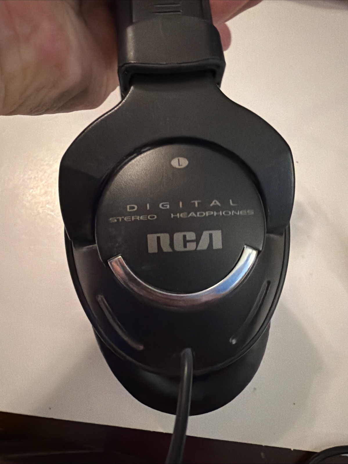 RCA Artek Vintage Over The Ear Wired Headphones with 3mm Jack