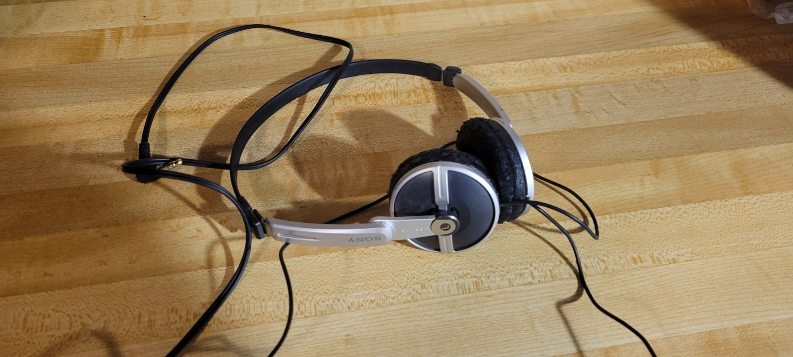 Genuine Vintage Sony MDR-710 Wired Silver Foldable On The Ear Headphones