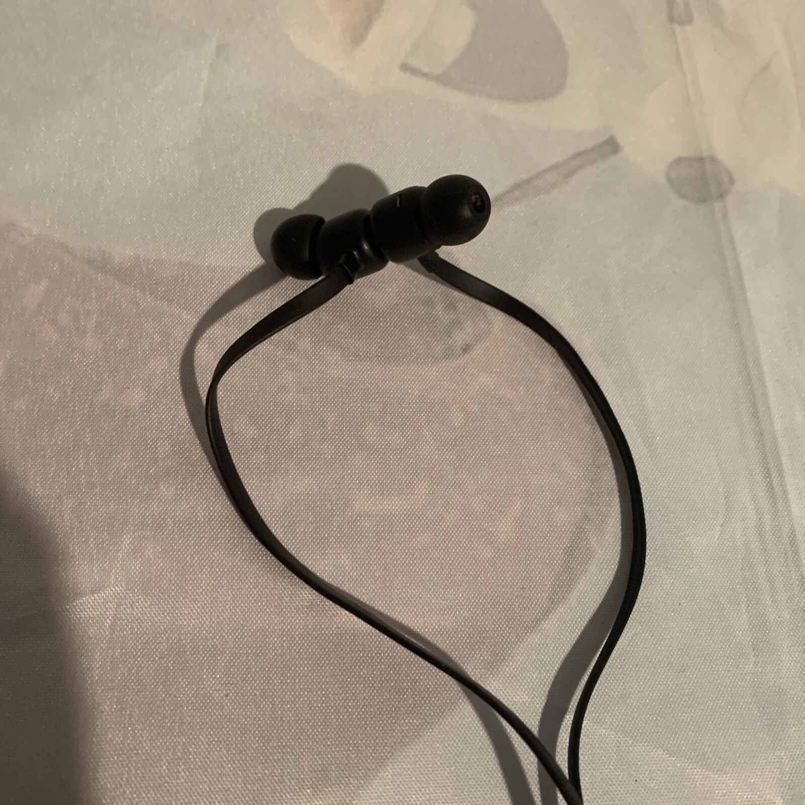 Beats by Dr. Dre Flex Wireless In-Ear Headphones – Color Black In Good Condo
