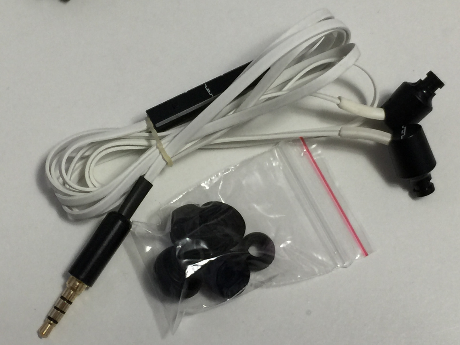 Sol Republic Jax In Ear Earbud Headphones W/Remote – Black, White or Blue
