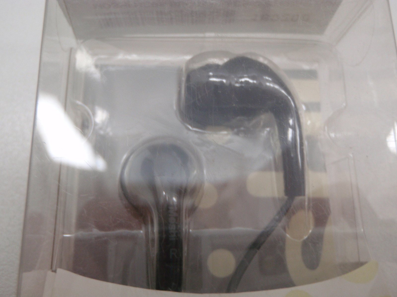 MOSHI STEREO NOISE ISOLATION EARBUDS IN EAR EARPHONES EAR PHONES HCBB CLASSIC