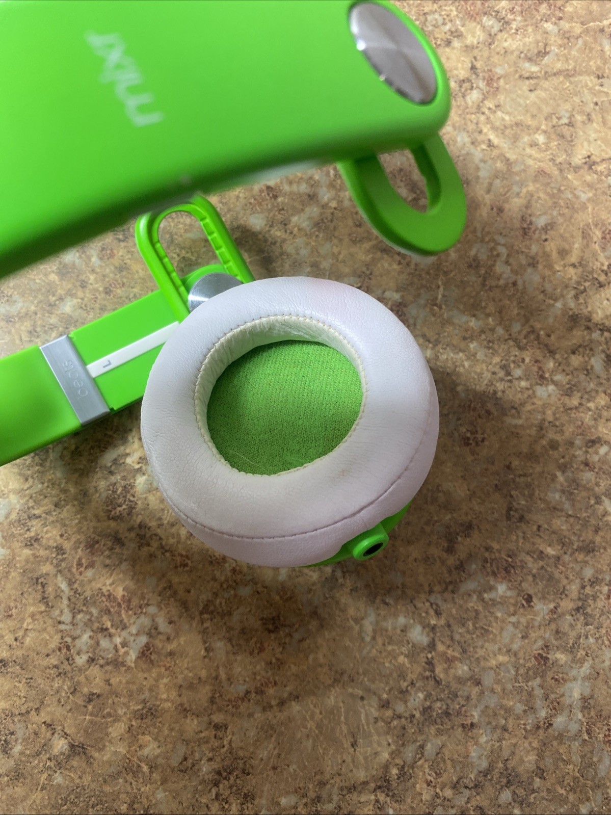 Beats by Dr. Dre Mixr Headband Headphones (Green) Pre-owned Free Shipping