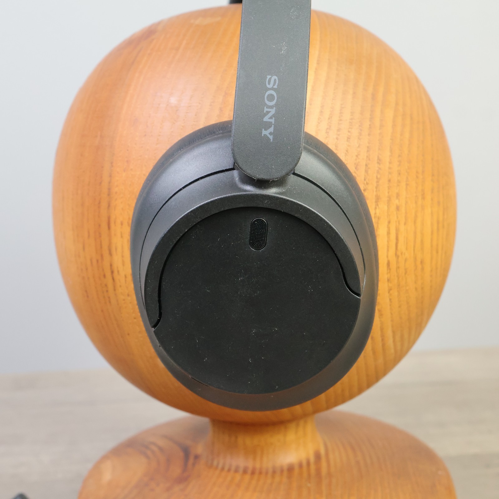 Sony WH-CH720N Noise Canceling Wireless Headphones YY2966 – Black