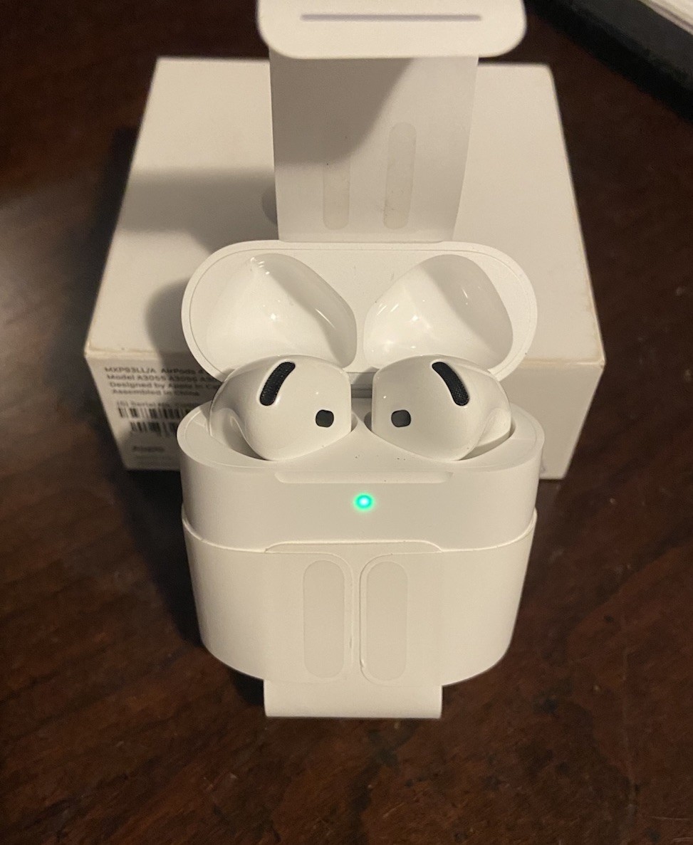 Apple AirPods 4 with Active Noise Cancellation – Open Box, Never Used