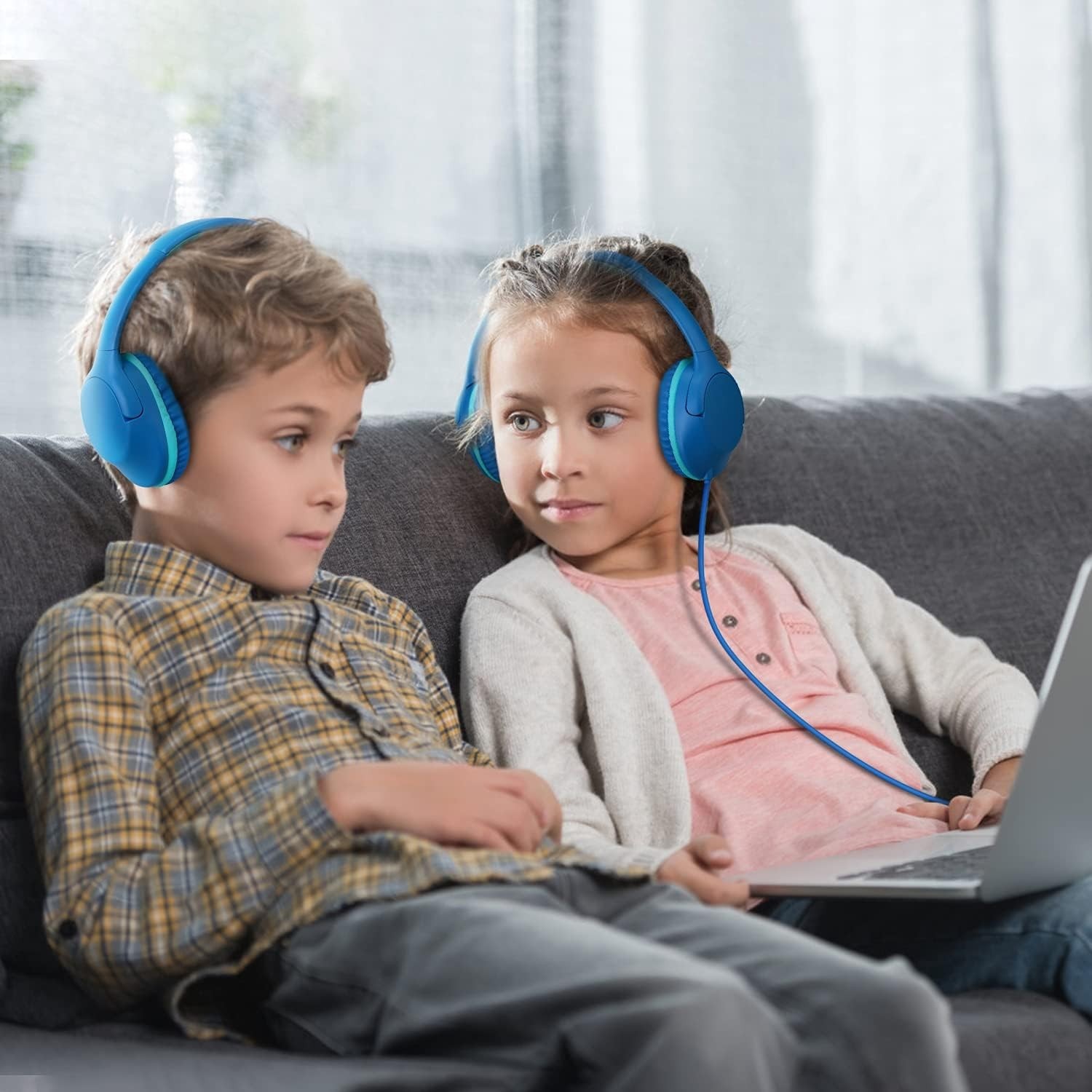 P20 Kids Headphones with Active Noise Cancellation – Ideal for Travel & Learning