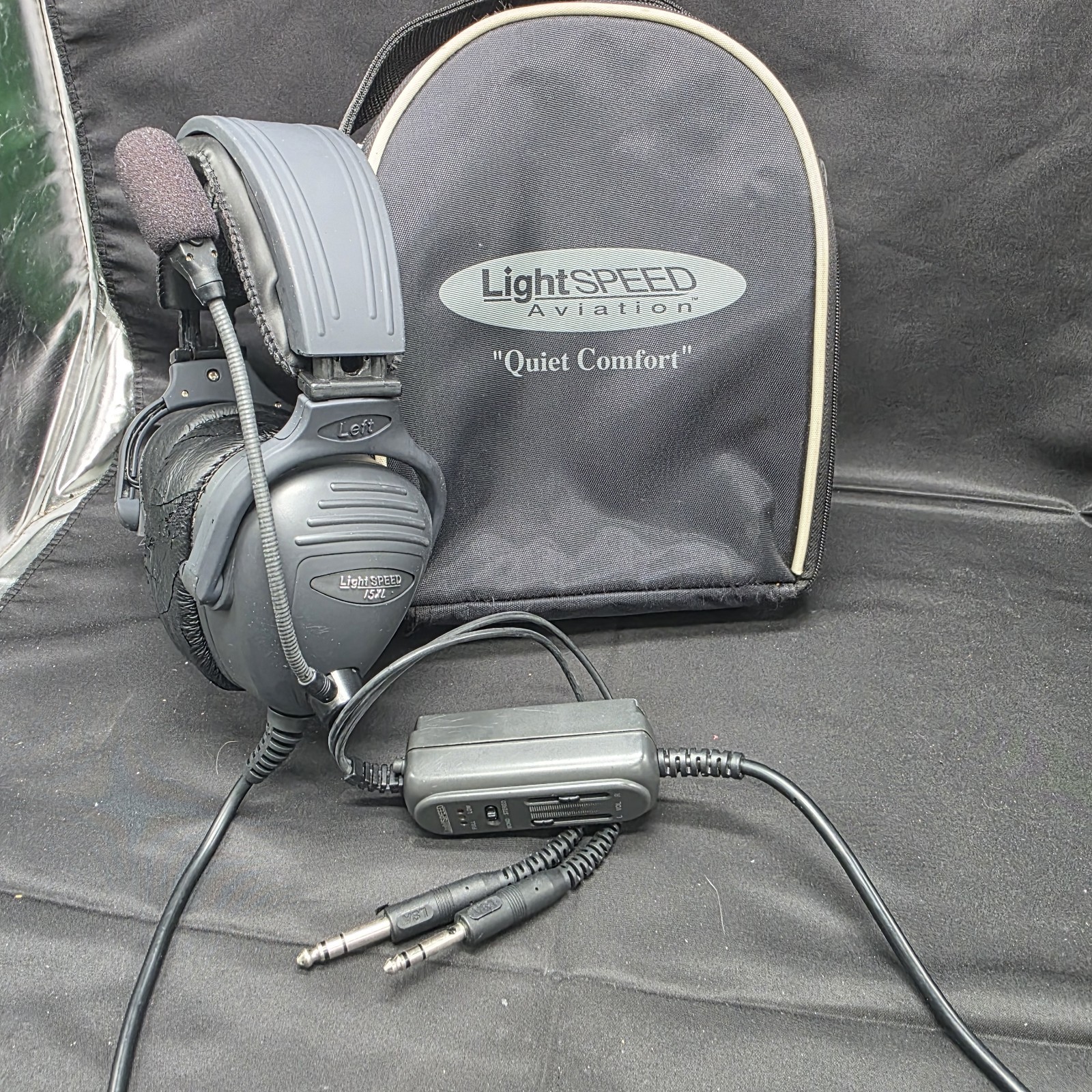 LightSPEED 15XL Aviation Headset w/ Microphone, Carrying Case