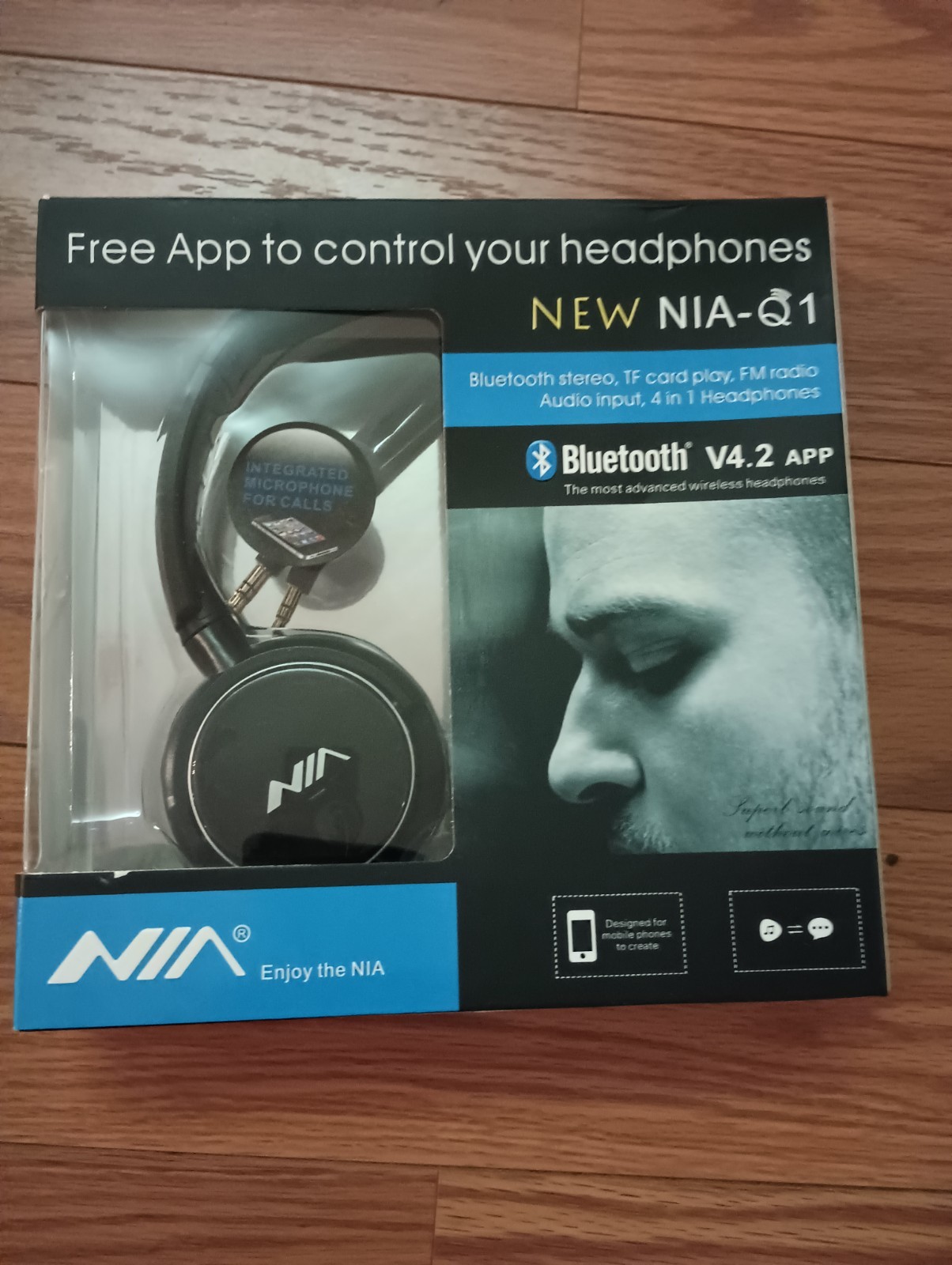 NIA Headphone Lot