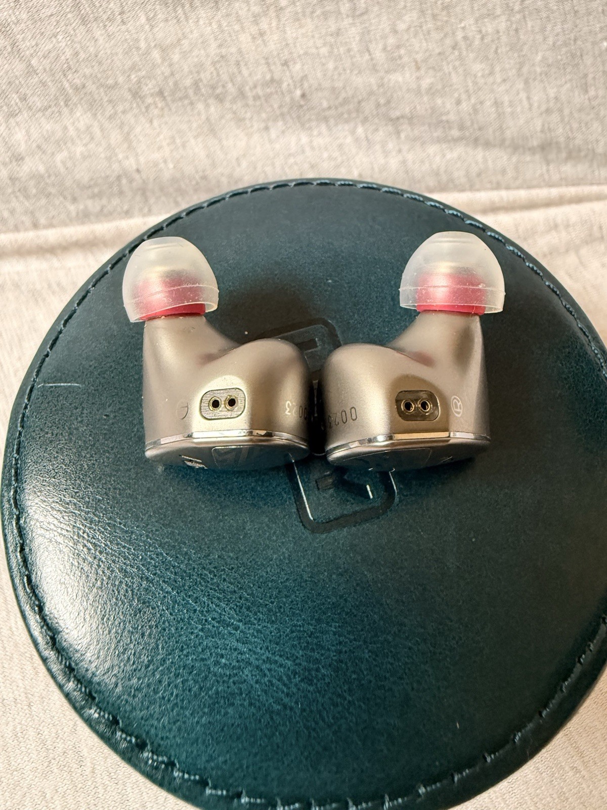 HiBy Zeta IEMs Comes with Braided Cable + Case Gray/Blue/Gold