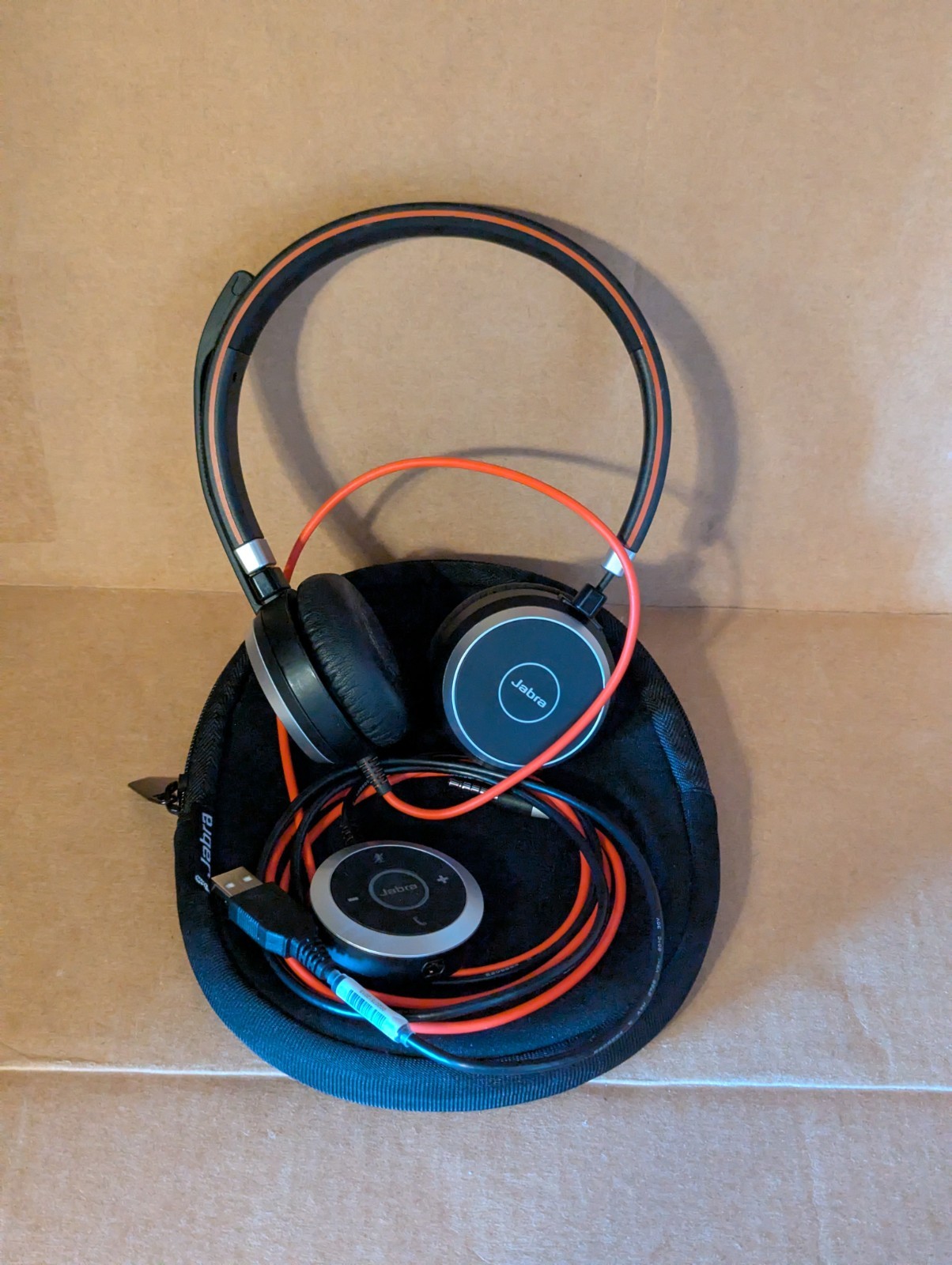 JABRA Evolve 40 Wired Headset HSC017 With USB Adapter ENC010 & Bag – WORKS
