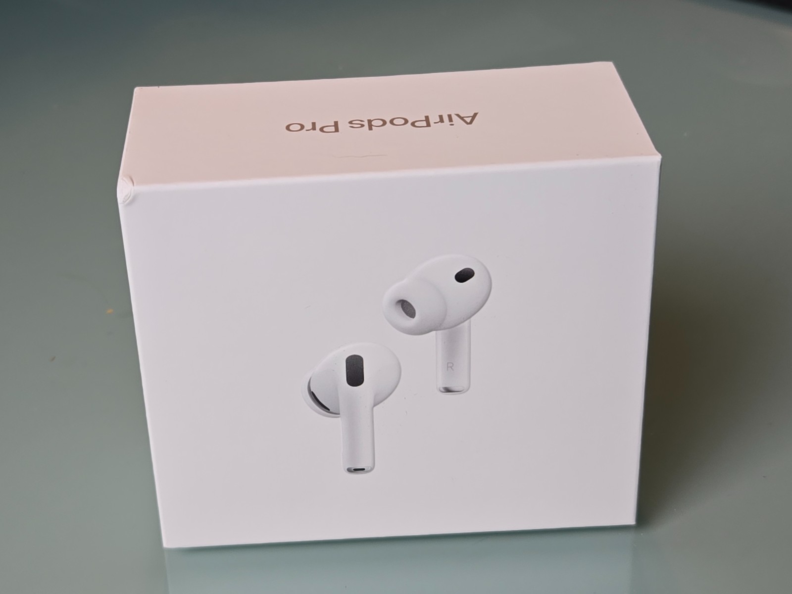 Apple AirPods Pro 3rd Wireless Active Noise Cancelling Earbuds – White MFHP4LL/A