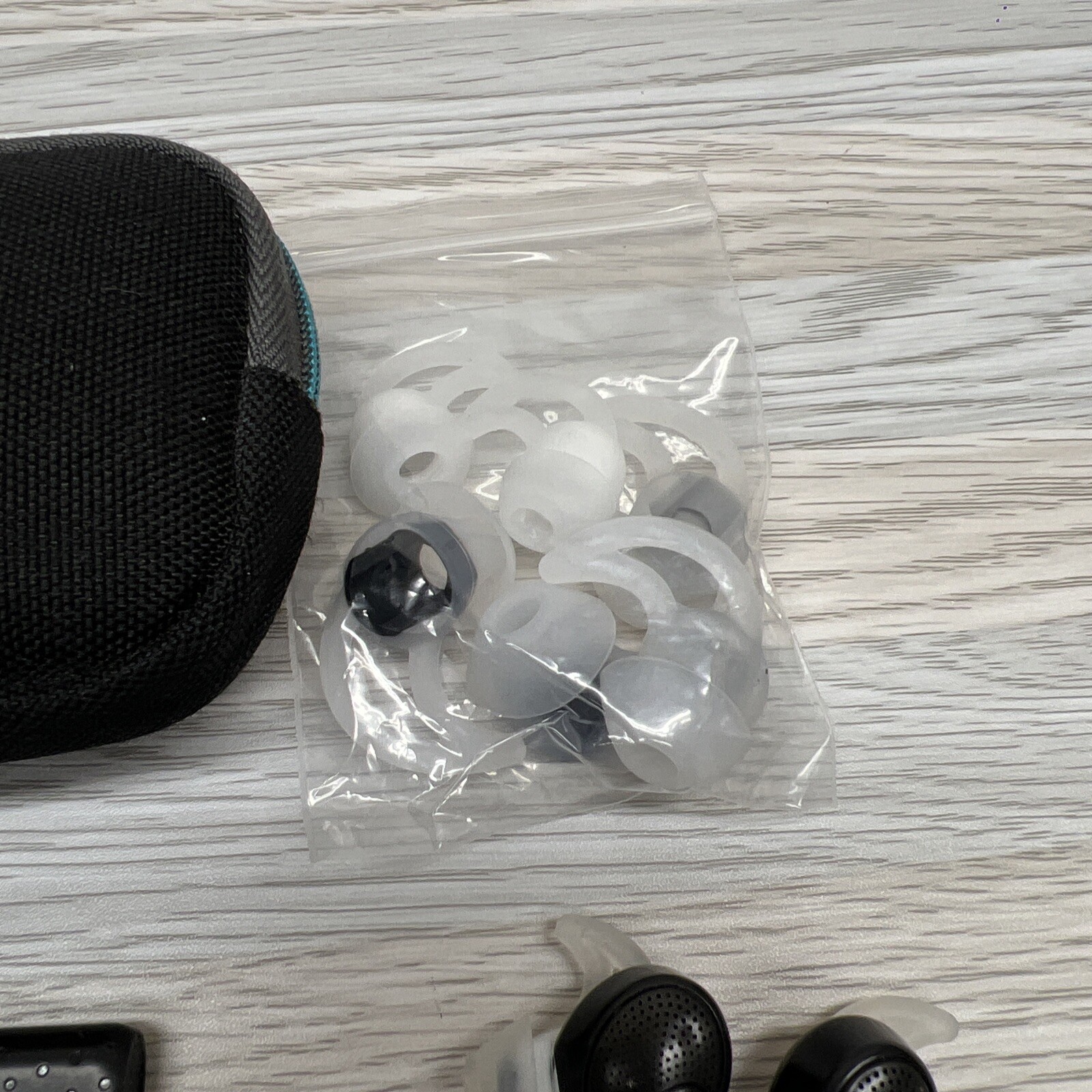 🔥2017 Bose QuietComfort 20 Noise Cancelling Headphones QC20 ISO #S10