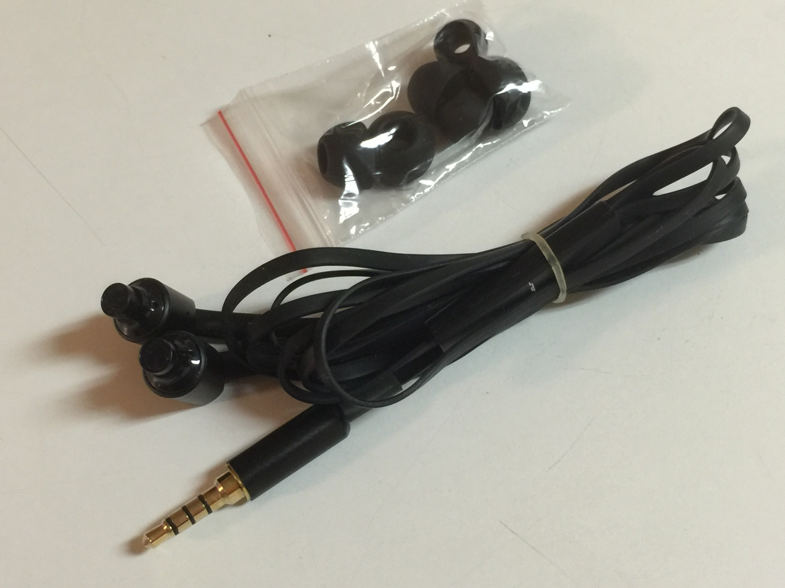 Sol Republic Jax In Ear Earbud Headphones W/Remote – Black, White or Blue
