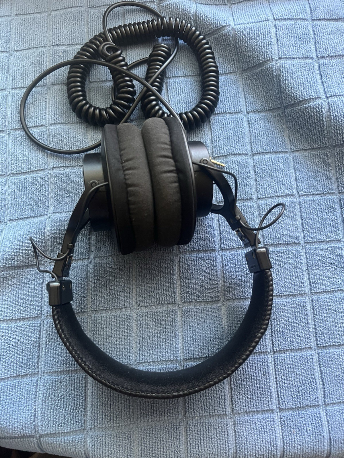 Sony MDR-7506 Professional Studio Monitor Headphones *Used*
