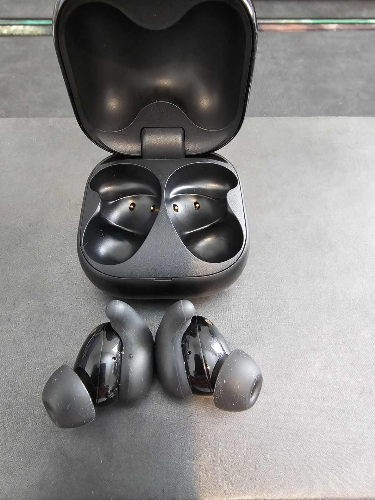 SONY LinkBuds Fit WF-LS910N Wireless Noise Canceling Earbuds – Black WFLS910N/B