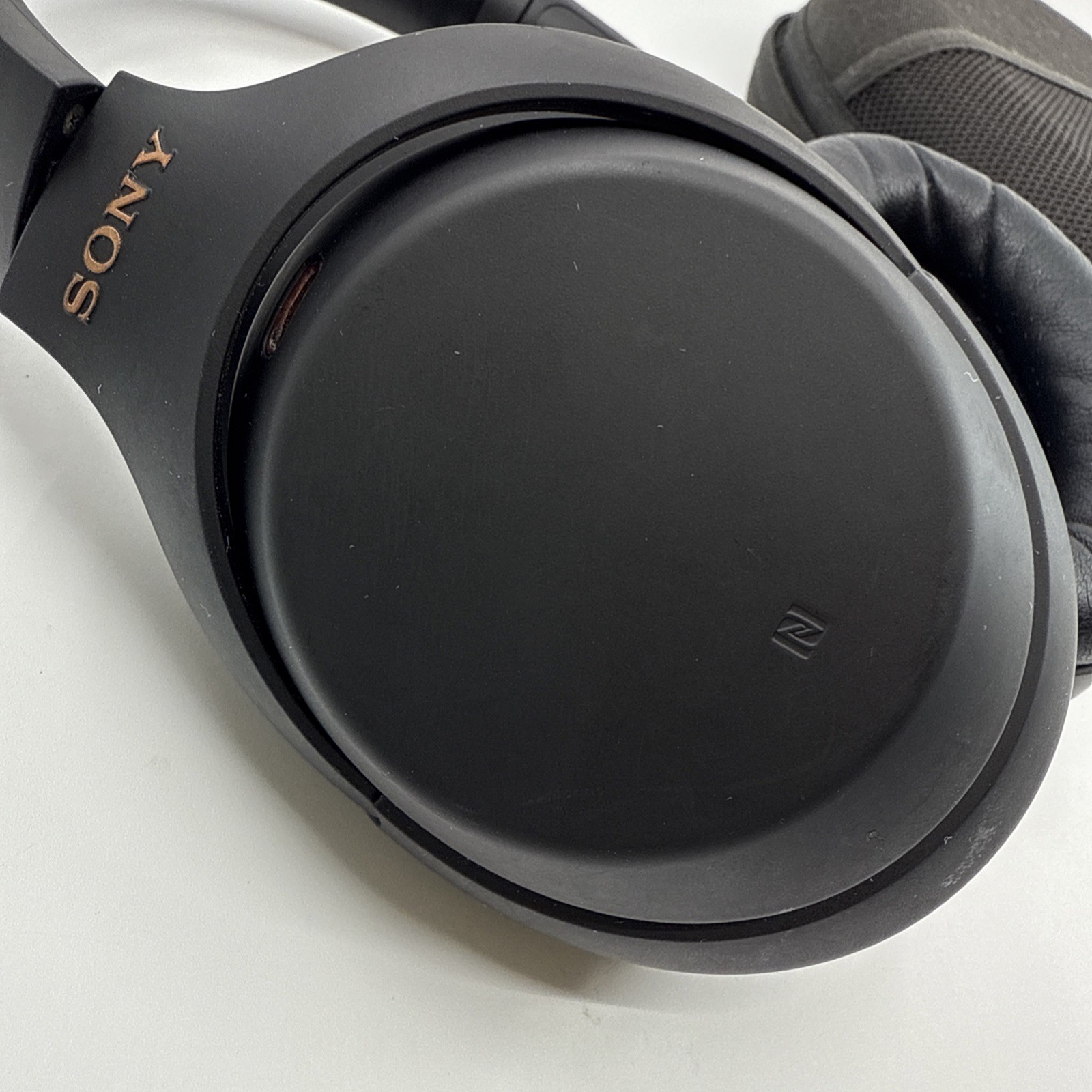 Sony WH-1000XM4 Wireless Noise-Cancelling Over-Ear Headphone Black *Excellent*