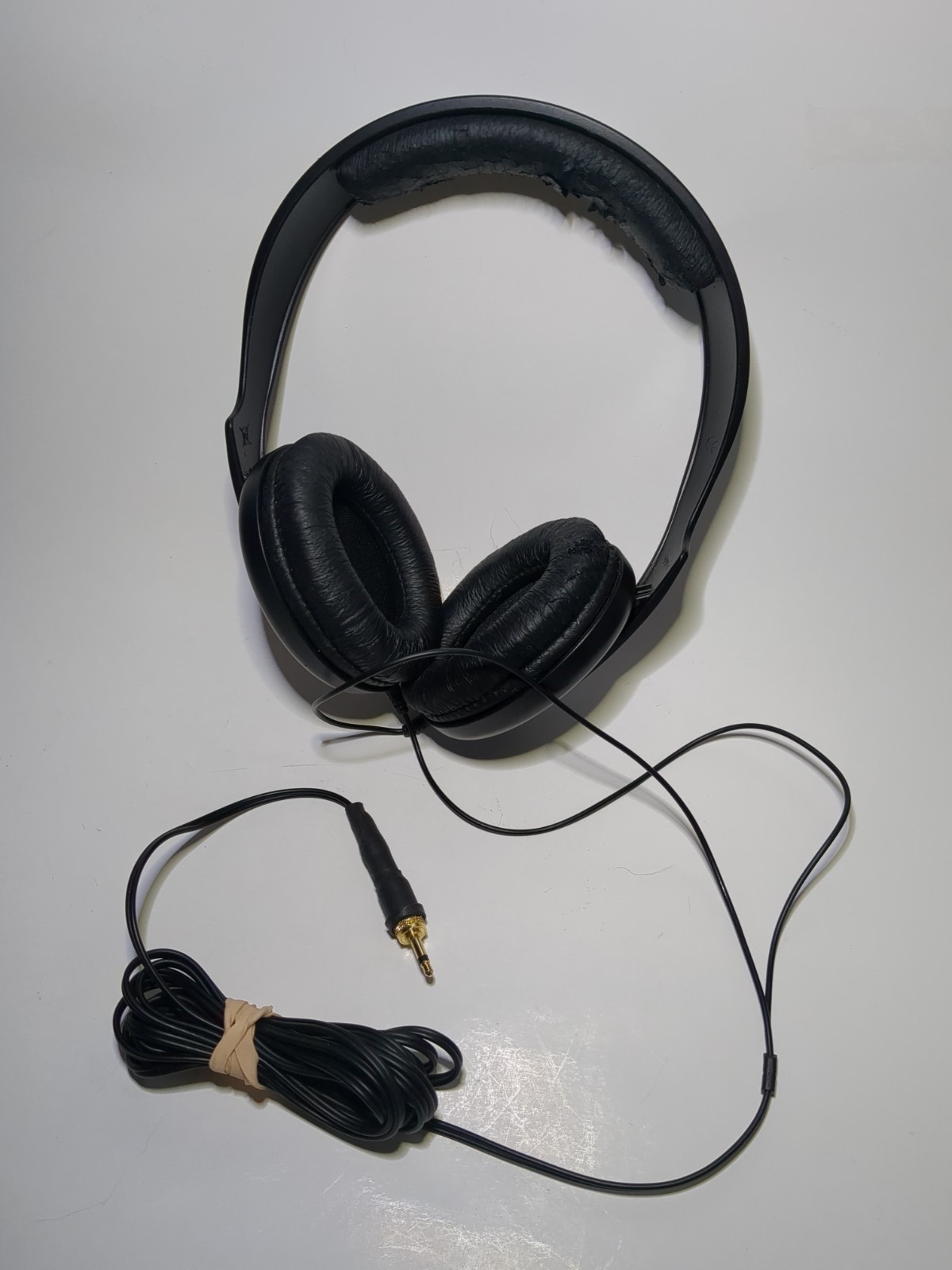 Sennheiser HD 202 Wired Headphones Black 3.5mm Jack Over Ear Tested Works