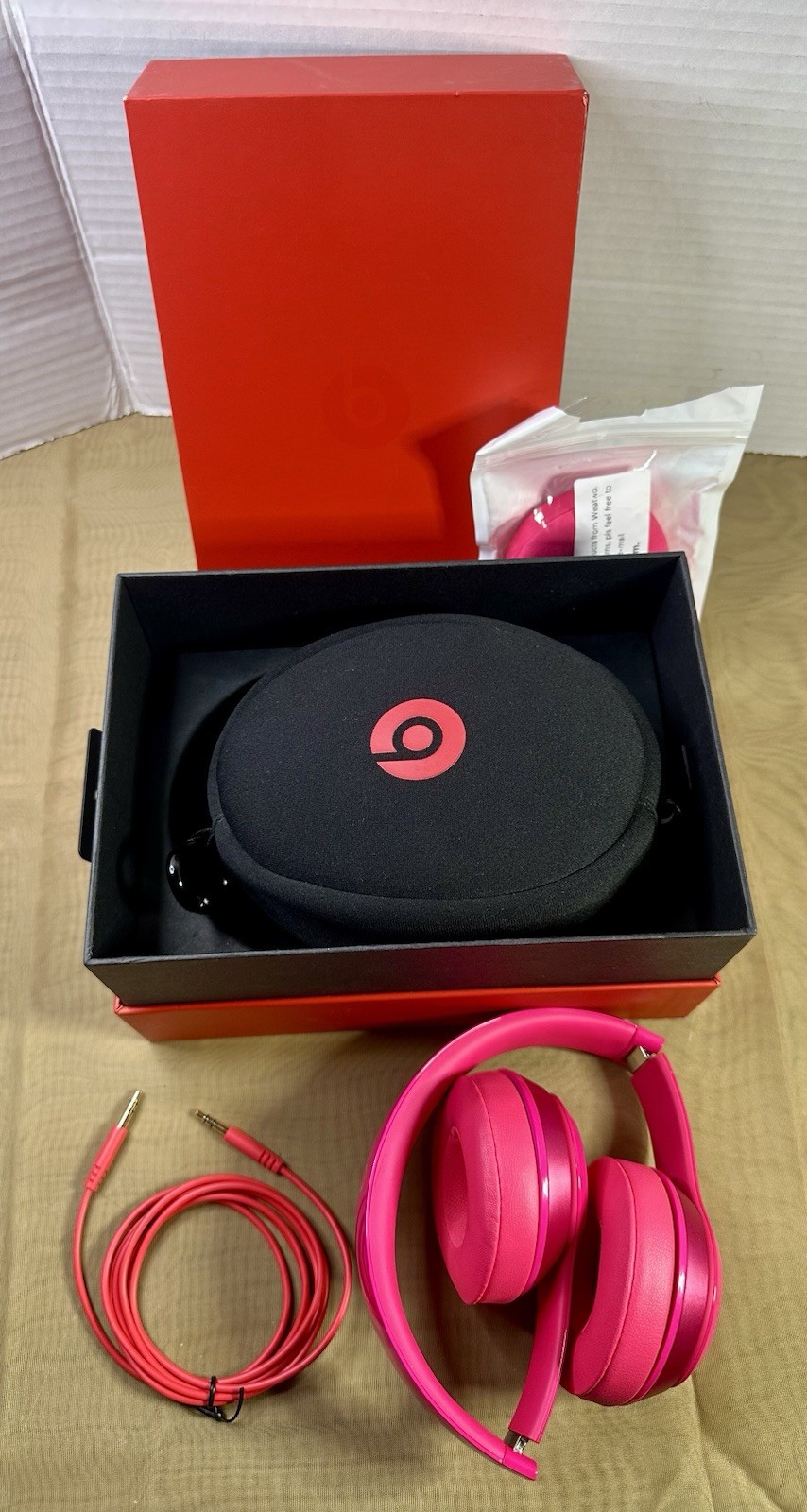 Beats by Dr. Dre Solo 2 Wired On-Ear Headphones Model B0518 Pink Tested w/ Case
