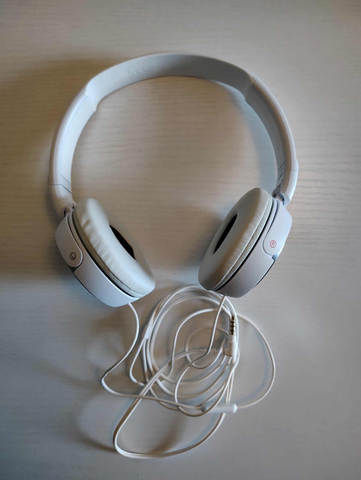 Sony MDR-ZX310AP Wired On Ear Headphones With Mic Open Box