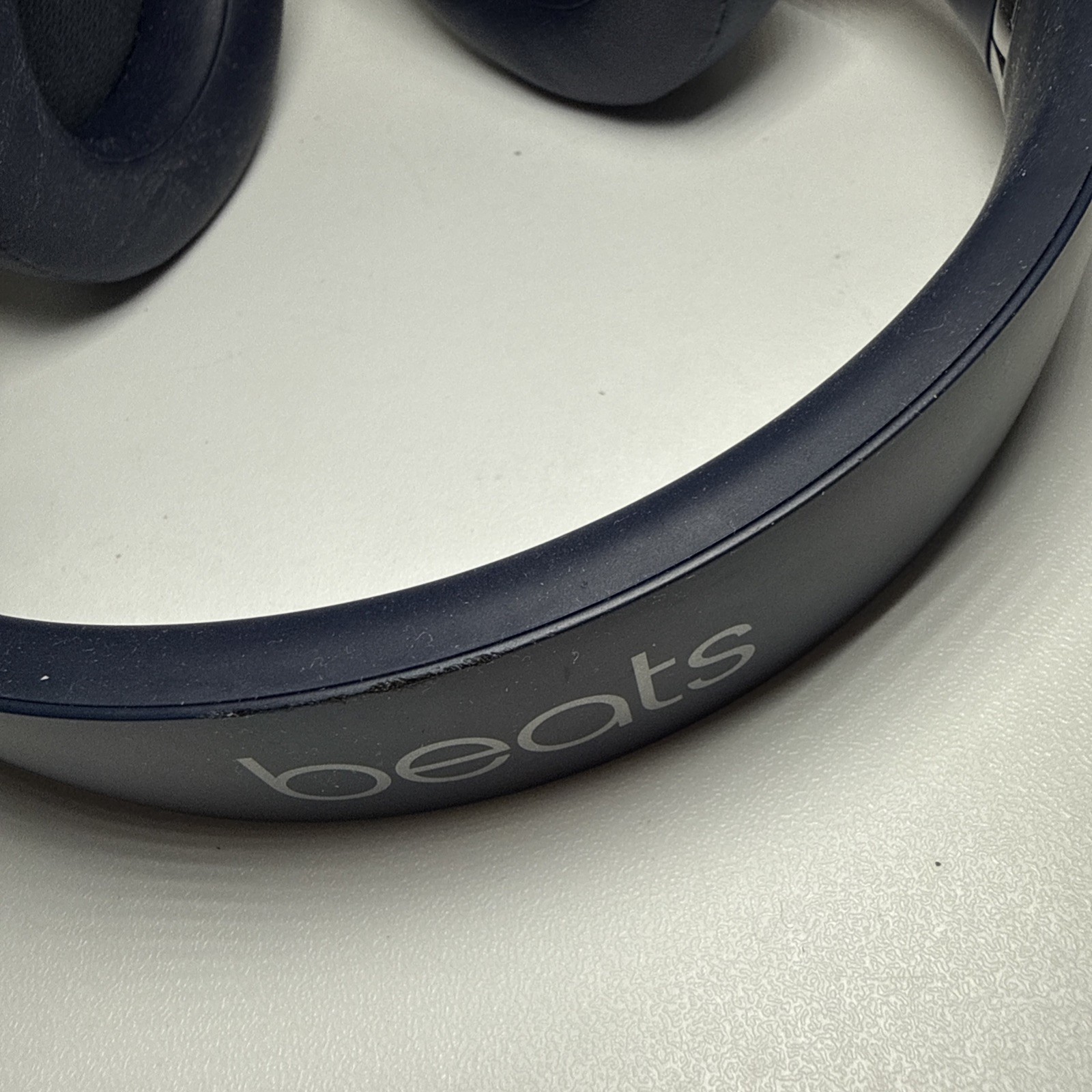 Beats by Dr. Dre Studio3 Headband Wireless Headphones – Blue. Works, Read